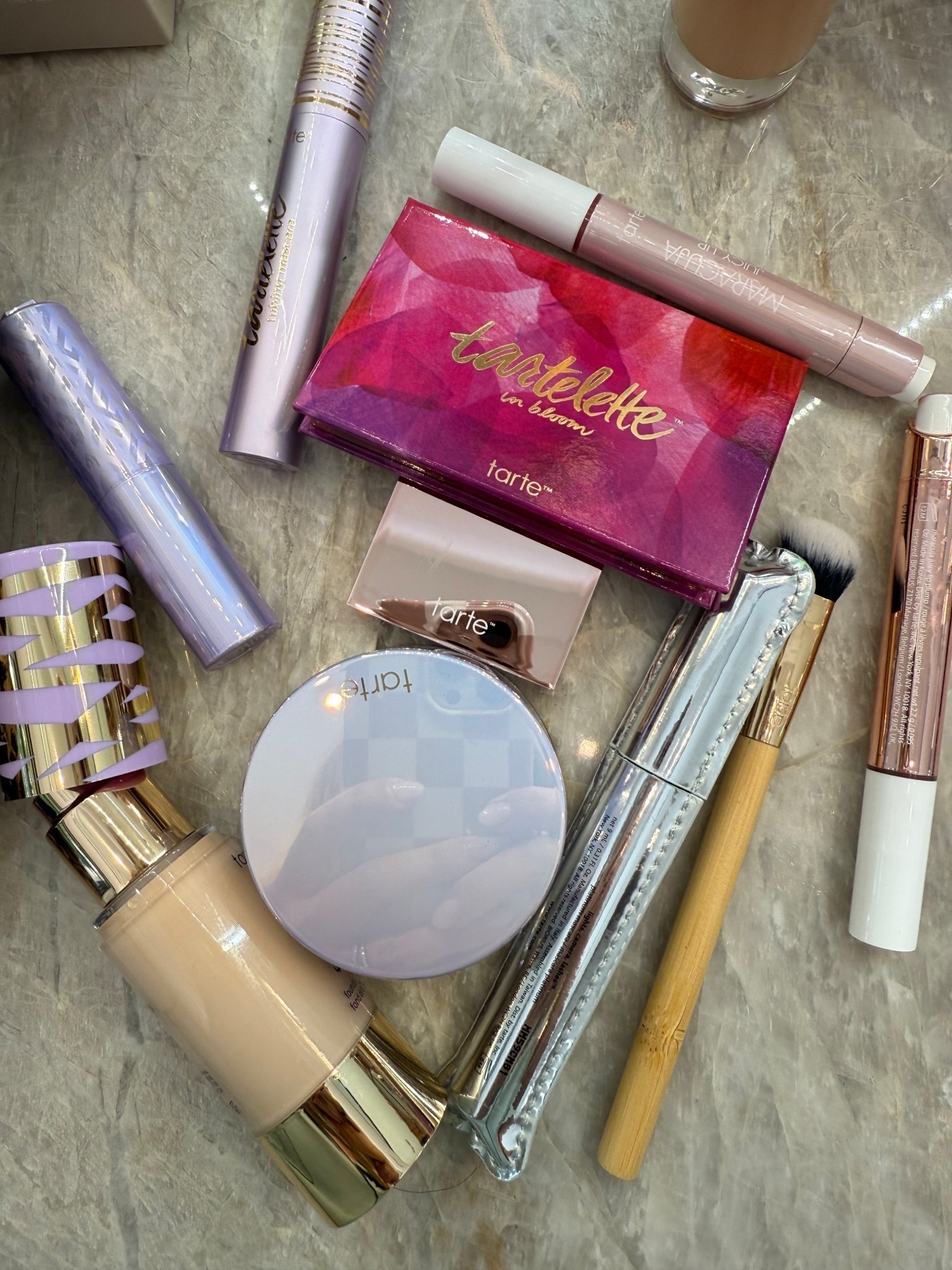 Tarte friends & family sale!! 30% off sitewide!

#LTKSaleAlert