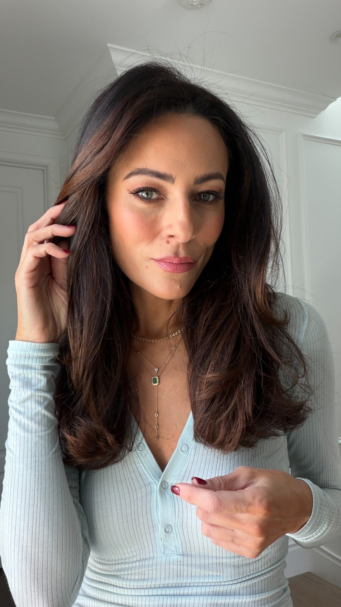 Five min makeup for 49 yo skin!  Everything to make your makeup glow, last and not make you look like a mummy!  Grab everything online and pick up in store and don’t forget to sign up to be a Beauty Insider because duh! @Sephora  #SephoraPartner 

Concealer: Medium Neutral 2
Armani Eye Tint Liquid Shadow:  Auburn-Burnt Sienna 
Eyeliner: Bourbon
Lipstick Balm: Tickled Pink
Bronzer: Saie Amalfi 
Blush: She’s that Girl 
Lipliner MUFE color extreme: Forever Walnut 


#LTKSeasonal #LTKOver40