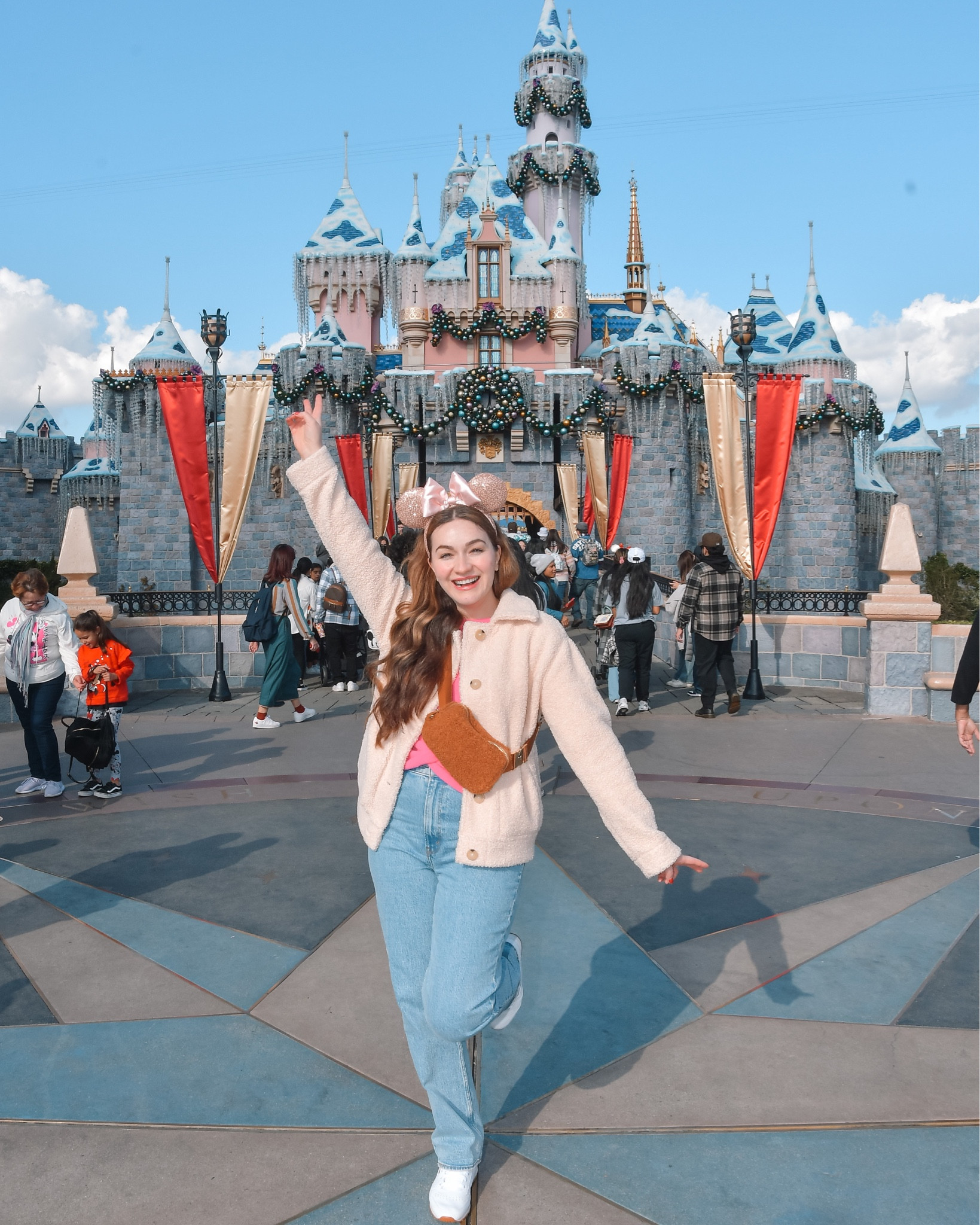 Disney outfit 
Everything I am wearing fits true to size. These dad jeans and New Balance sneakers are so comfy! The front twist sweater from Amazon The Drop and this Sherpa jacket are perfect for winter in California. @amazonfashion

#LTKSeasonal #LTKunder50 #LTKsalealert
