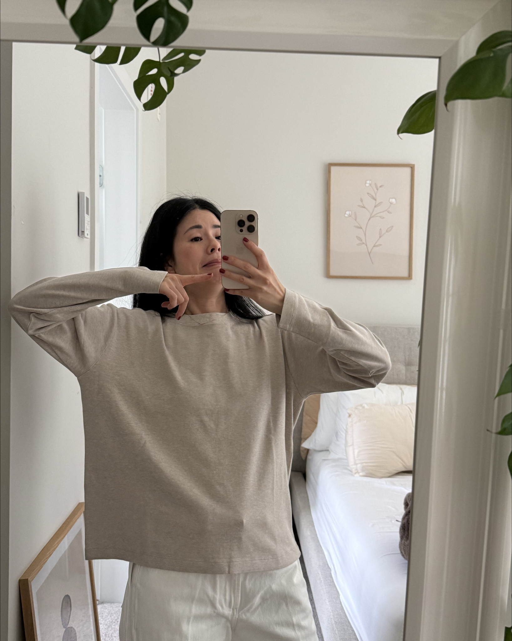 Great tee. Runs large. I’m in xs and it’s very oversized. Unsure about the color though  

#LTKcanada #LTKpetite