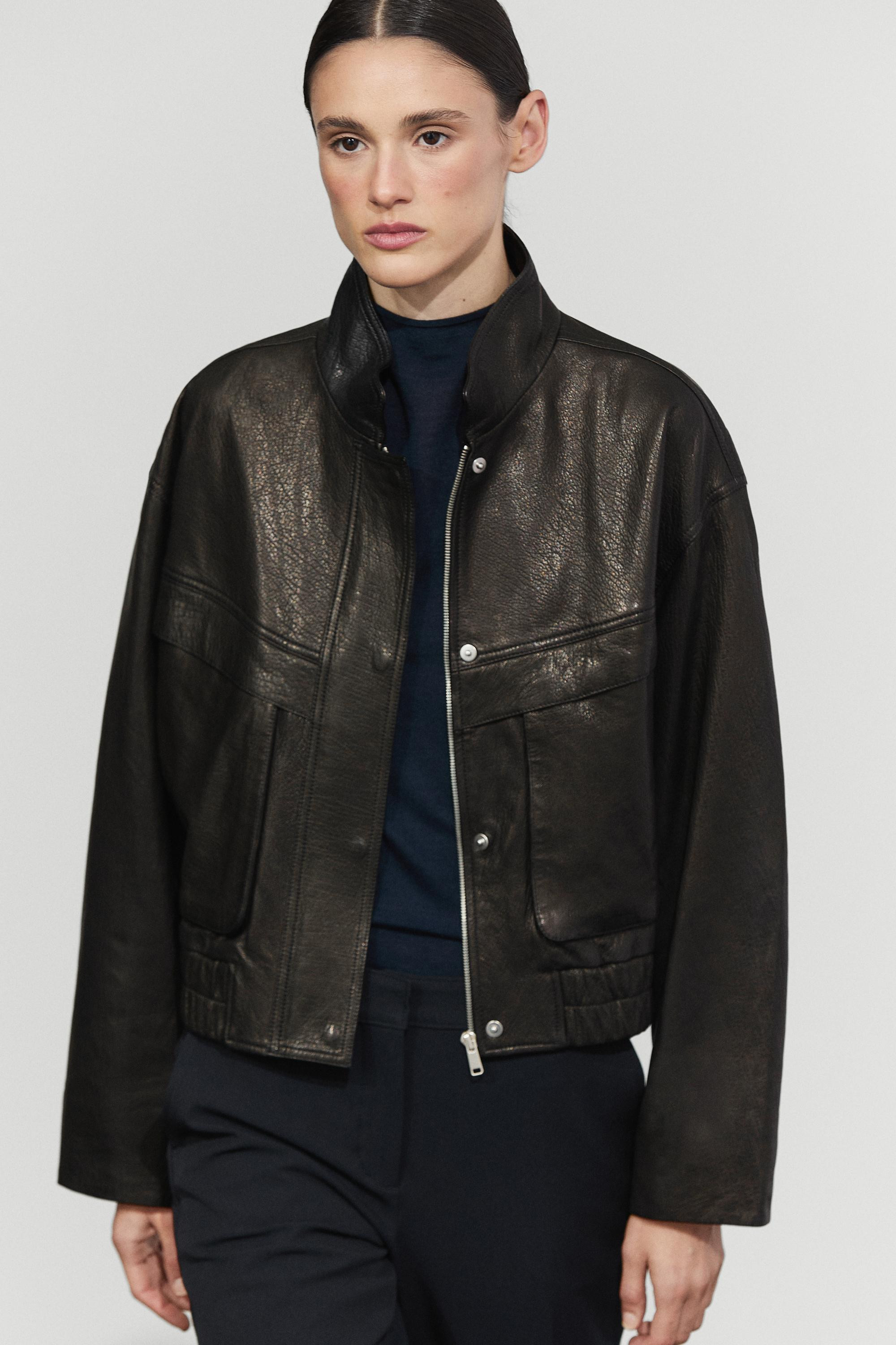 Cropped stand-collar nappa leather jacket | Massimo Dutti UK