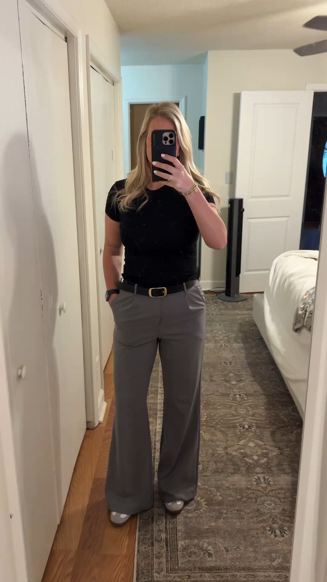 Hands down the best work pants I have ever tried. They are incredibly stretchy and feel like literal sweatpants. Halara has DONE it with these. Also still wearing the perfume from yesterday that I will not shut up about  

#LTKWorkwear #LTKStyleTip #LTKFindsUnder50