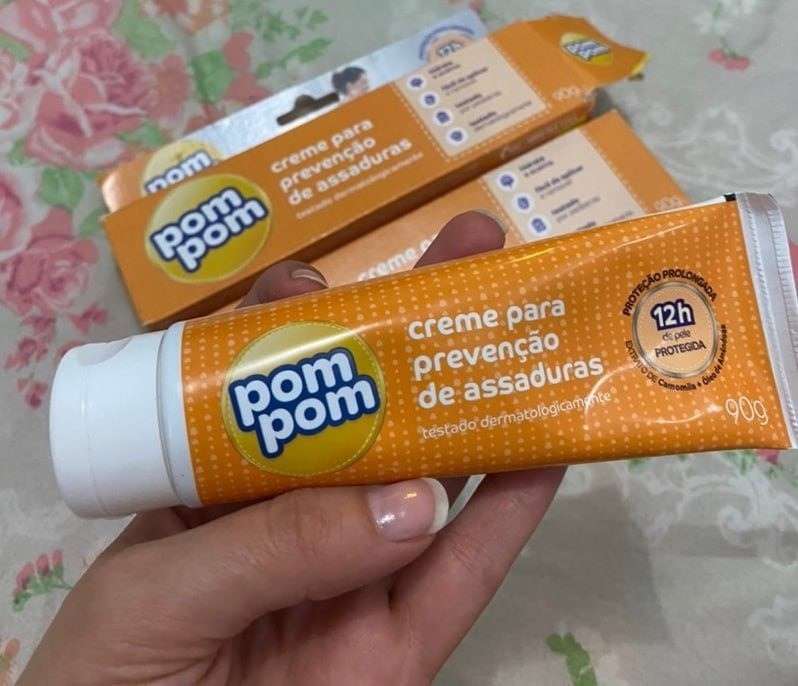 Pom Pom Pomada Anti Assaduras 90G✅️Protege e mantém a hidratação da pele por até 12 horas✅️Hidrata e acalma✅️Fácil de aplicar e remover✅️Hipoalergênico✅️Pró vitamina b5✅️Textura leve sem ficar grudandoMe conta qual foi sua experiência com ela? #AmazonNaLTKAcademy

#LTKfamily #LTKbrasil #LTKbaby
