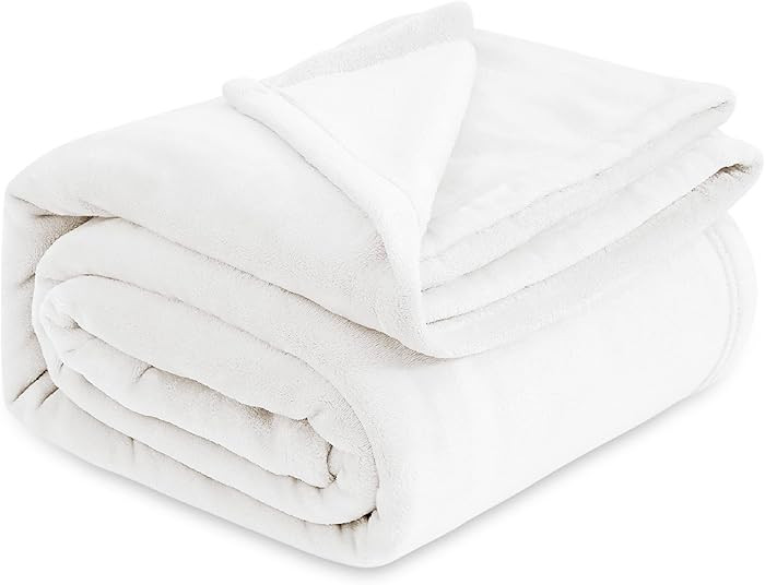 Bedsure GentleSoft Fleece Blankets King Size White - Bed Blanket Soft Lightweight Plush Cozy Fuzz... | Amazon (US)