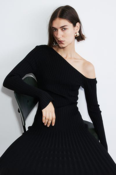 Rib-knit one-shoulder dress | H&M (UK, MY, IN, SG, PH, TW, HK)