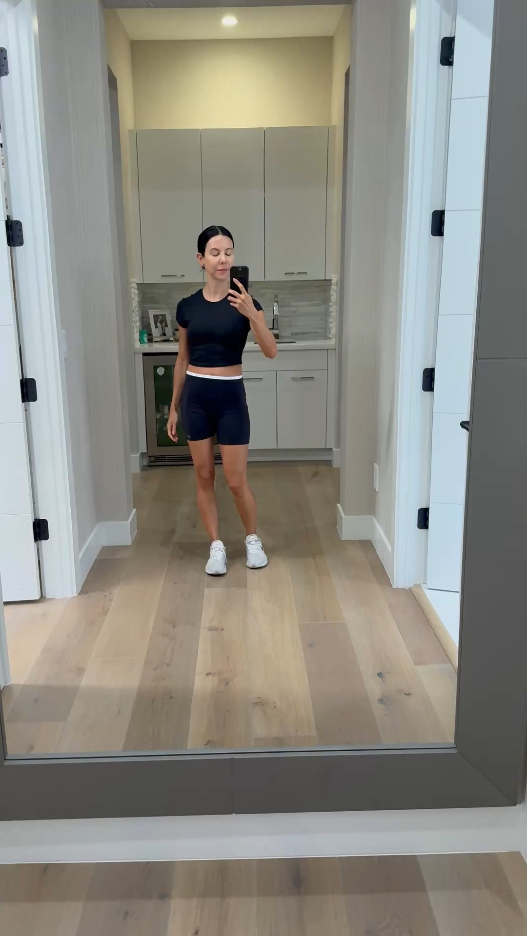 Super cute workout outfit. This set will sell out! Get it while you can. #ltkfitness

#LTKStyleTip #LTKActive #LTKPetite