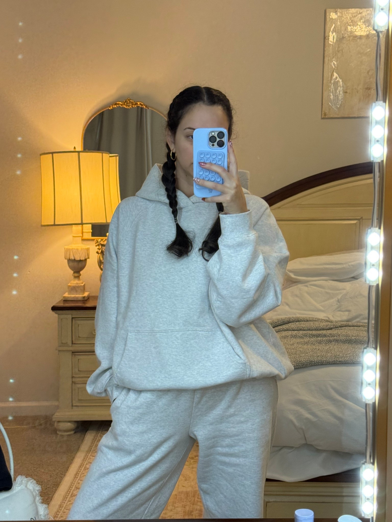 Never buying any sweats other than Aritziaaaa 

#LTKHoliday #LTKGiftGuide #LTKootd