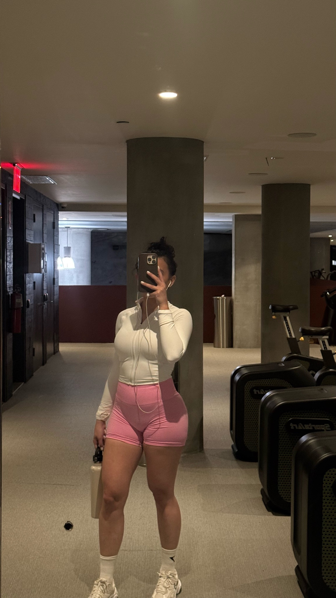 My favorite gym outfit 🩷🤍 #gymshark #oneractive #pink #gymwear

#LTKootd #LTKfitnessgoals #LTKdayinmylife