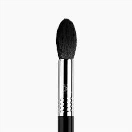 F35 Tapered Highlighter Brush - Black/Chrome | Sigma Beauty