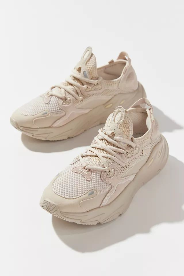 FILA Ray Tracer Evo 2 Women’s Sneaker | Urban Outfitters (US and RoW)
