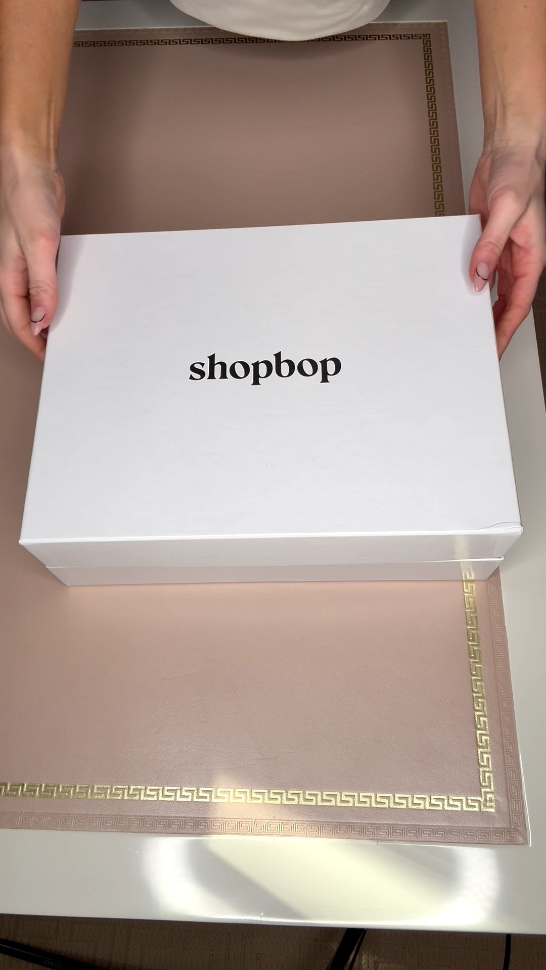 Shopbop is popping up to Dallas and I can’t wait to give them a big Texas welcome! I was so excited to get this gorgeous fringe suede jacket. Stay tuned to see how I style it! 

#western #texas #westernstyle #texasstyle #suede #fringe #fashionover40 #falljacket #westernjacket 

#LTKStyleTip #LTKOver40