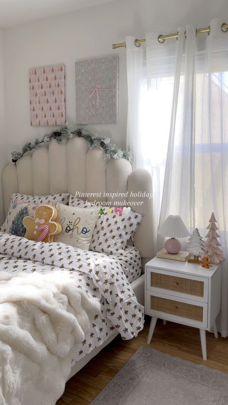 Holiday bedroom inspo🛏️🎄✨🎁🦌 

#LTKHoliday #LTKhome #LTKSeasonal
