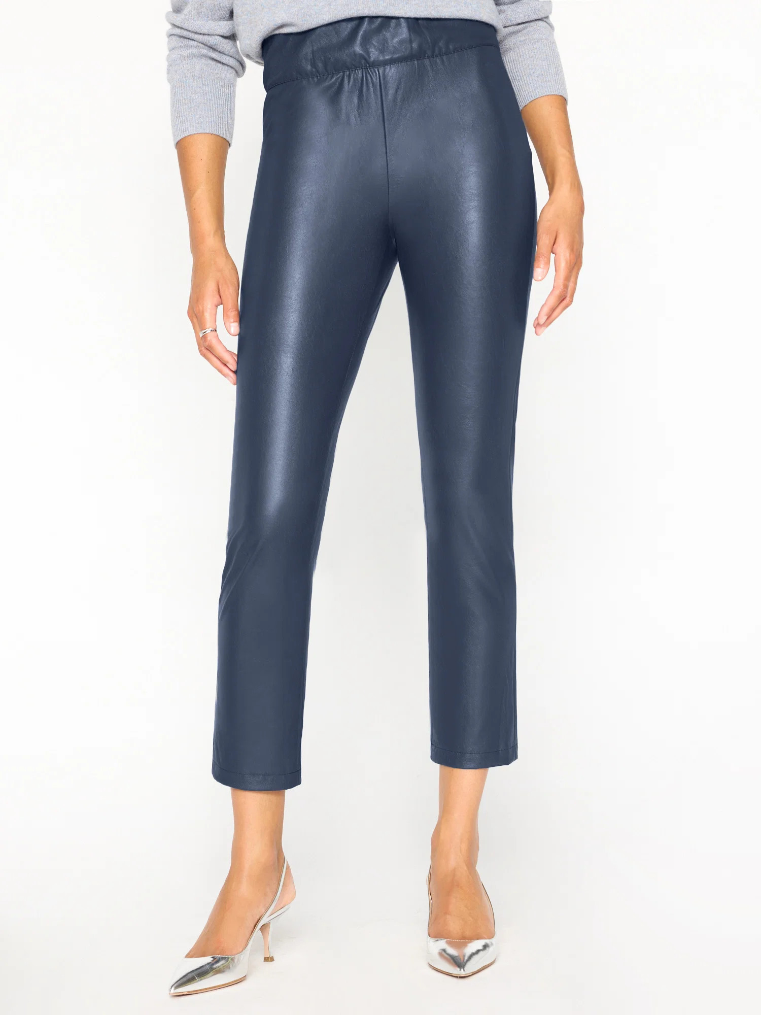 Brochu Walker | Women's Juniper Crop in Admiral | Brochu Walker