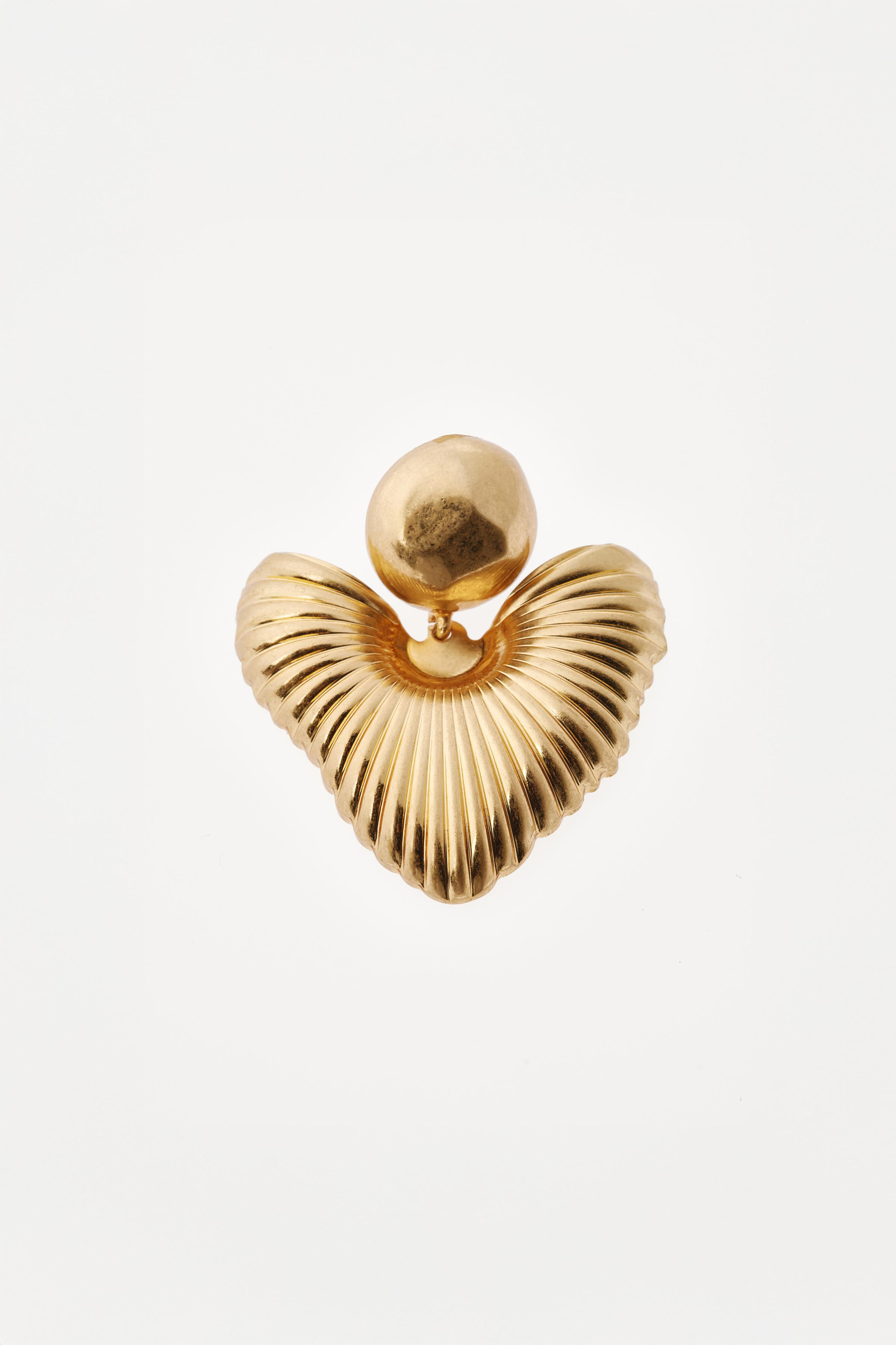 WILLY CHAVARRIA X ZARA MAXI HEART BUTTON EARRINGS | Zara US