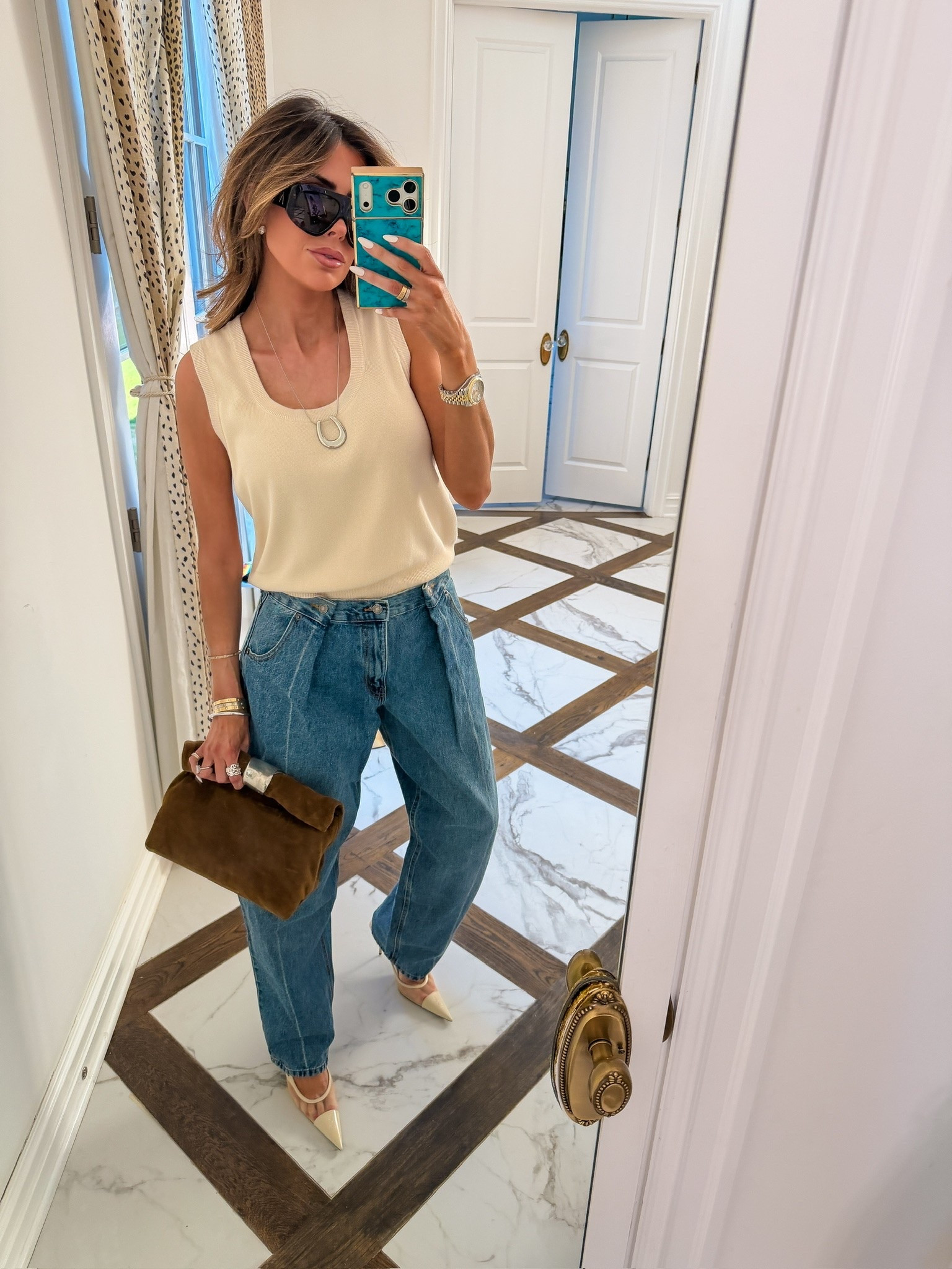 Early fall OOTD! Cute inexpensive outfit besides my shoes, BUT I did find a lookalike for you guys!! Wearing a small top and US 2 in the jeans! 

Amazon fashion, Amazon finds, Target fashion, Target jeans, Early fall outfits, Fall outfits women, Autumn outfits, Business casual workwear, Date night outfits, Gemma Beauty, Emily Gemma

#LTKWorkwear #LTKSeasonal #LTKootd