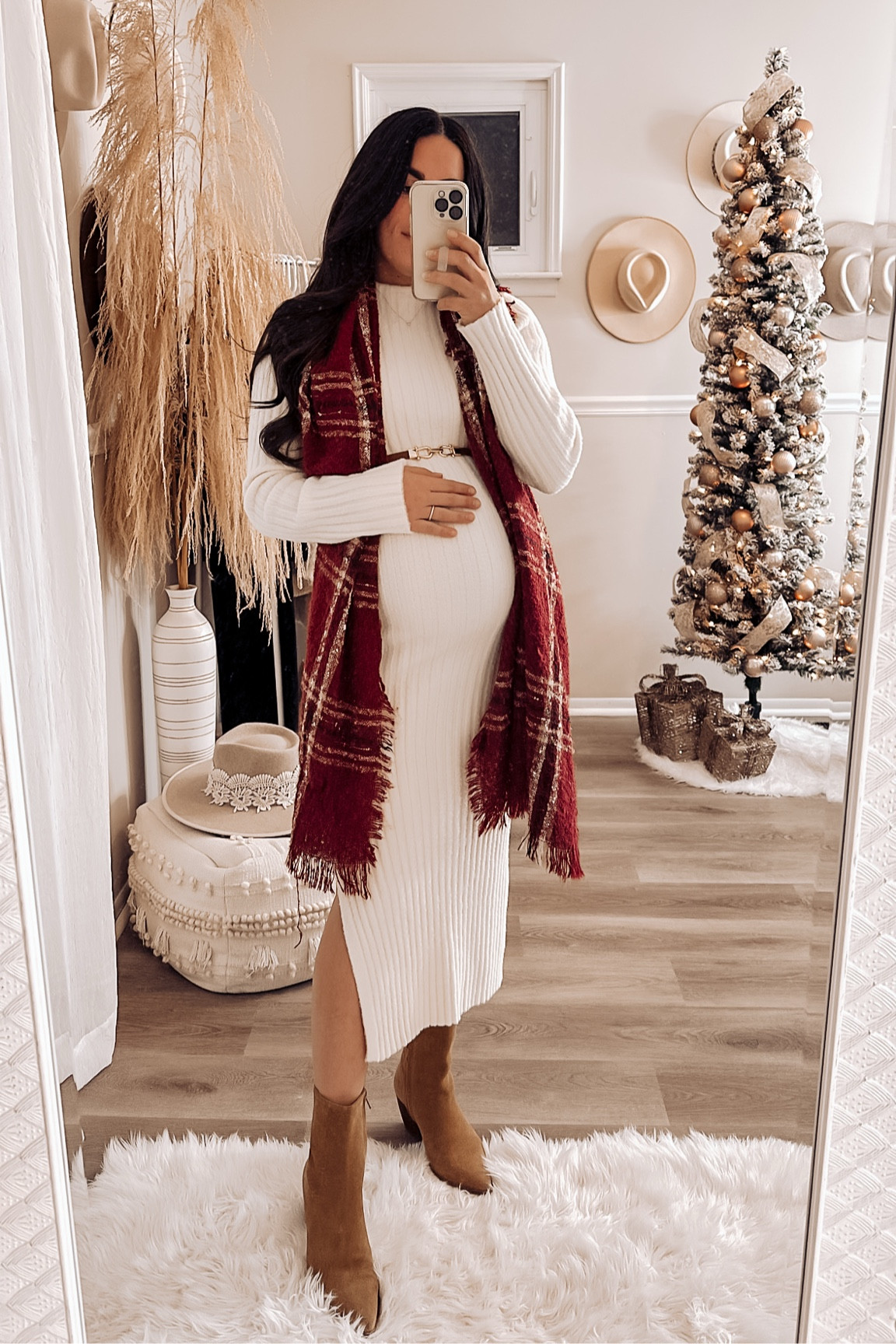I wore this exact dress last year for a holiday party pre pregnancy and it’s just as perfect 8+ months pregnant! Bump friendly and super soft. 

#LTKHoliday #LTKBump #LTKSeasonal
