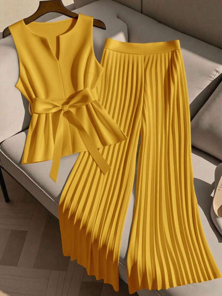 2pcs Plus Size Women Sleeveless Top And Casual Loose Pleated Wide Leg Pants Set | SHEIN