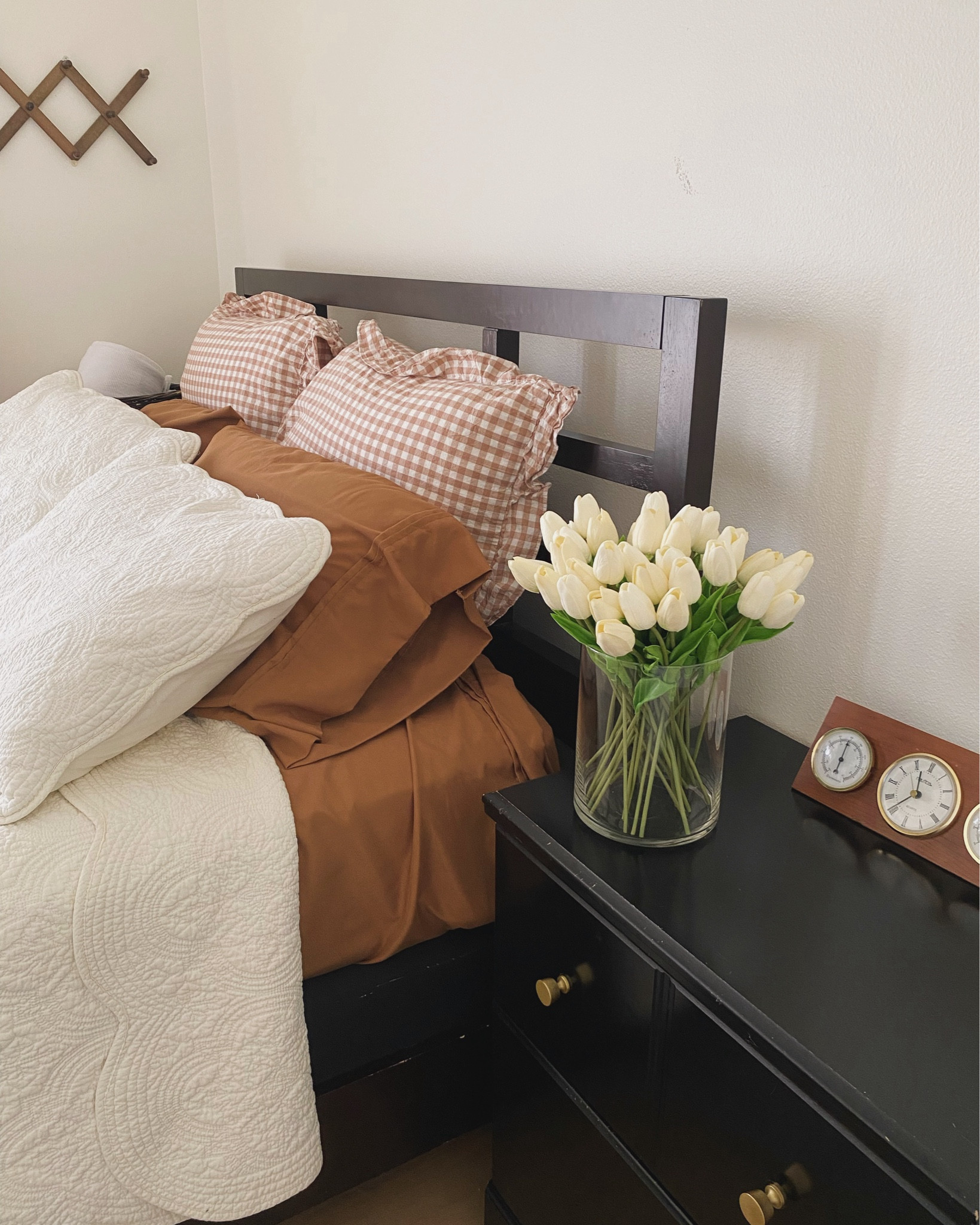 Guest bedroom decor




Country cottage home decor
Bedroom decor
Throw pillows
Nightstand decor

#LTKHome