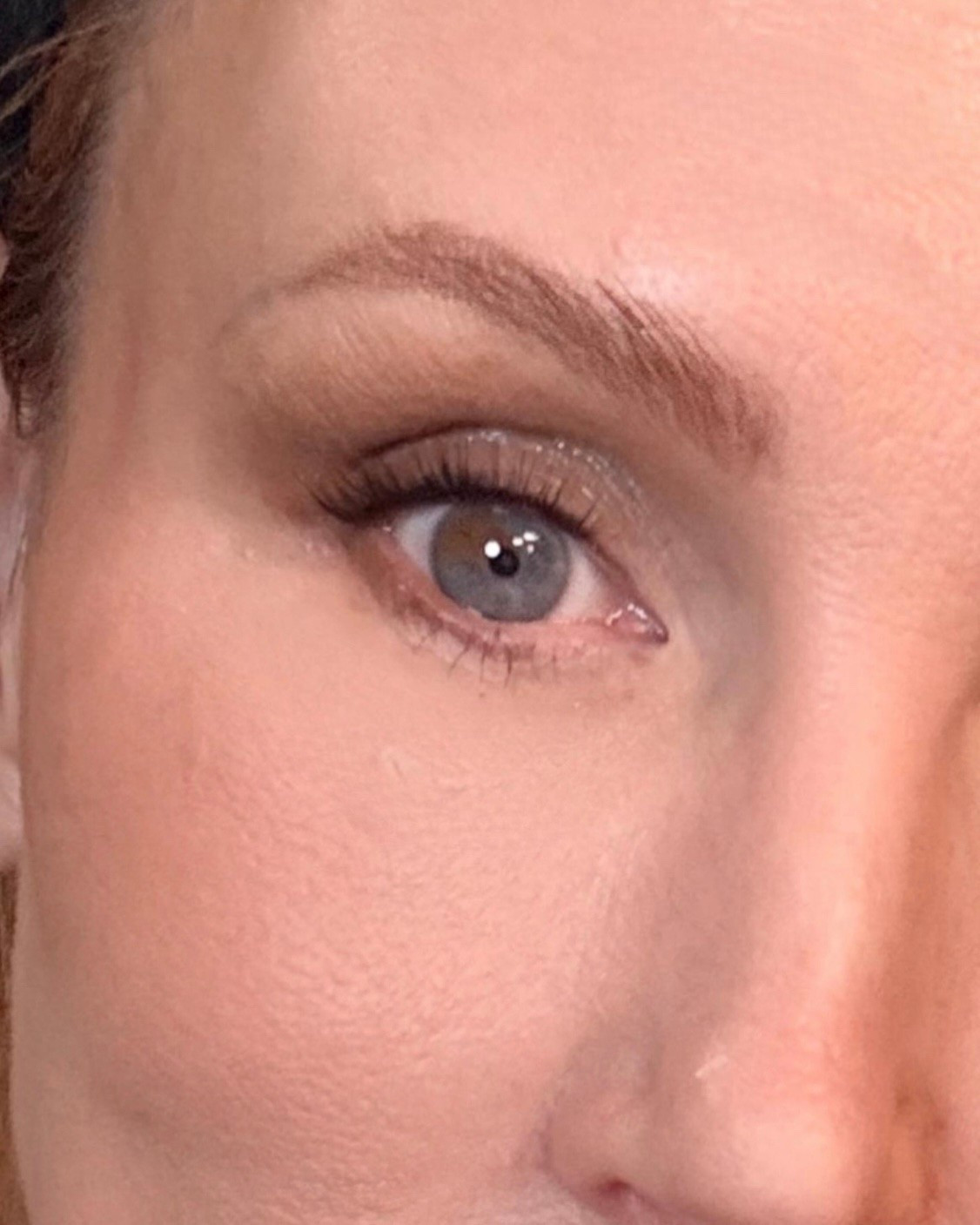 I’ve been obsessed with the Hung Vanngo Color Story Eyeshadow Palette! Gorgeous formula! 

#eyeshadow #eyeshadowlook #makeup #makeupover40 #hungvanngo 