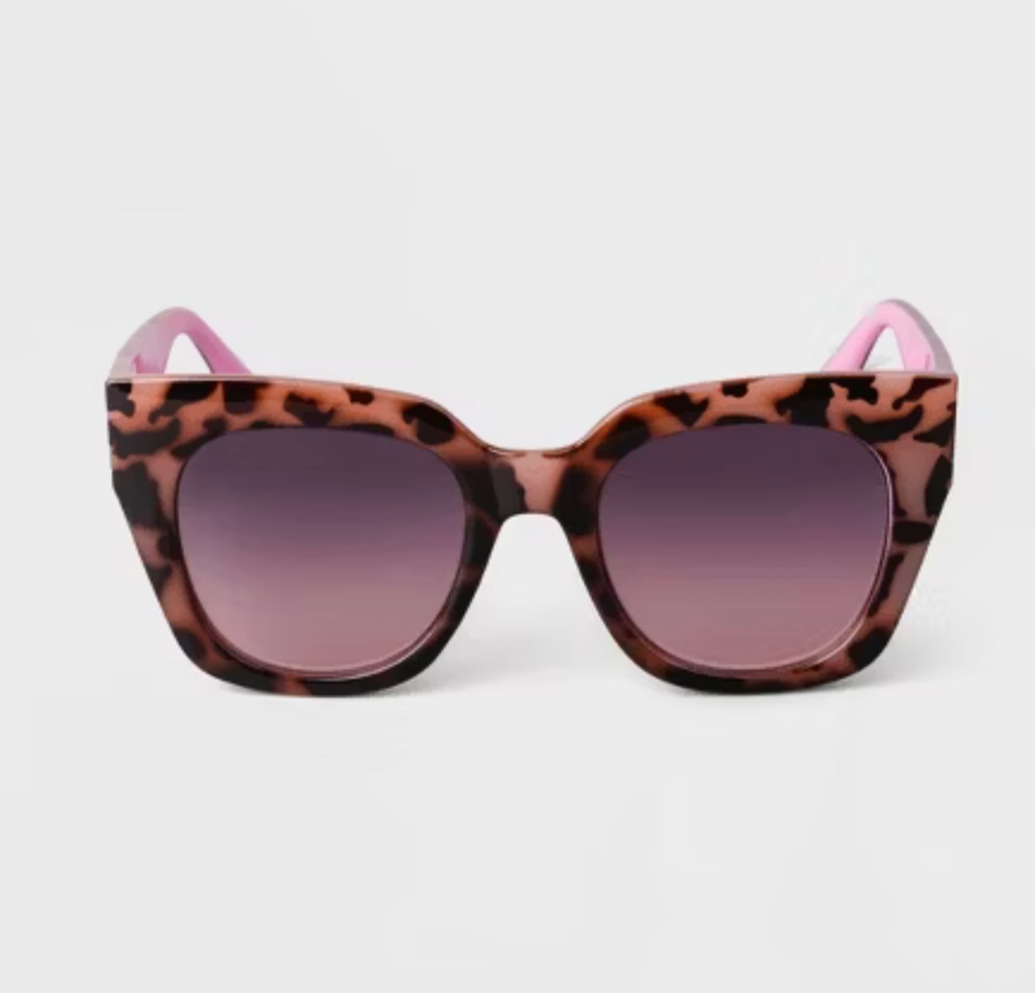 Cat eye oversized sunglasses 

#LTKfindsunder50 #LTKswim