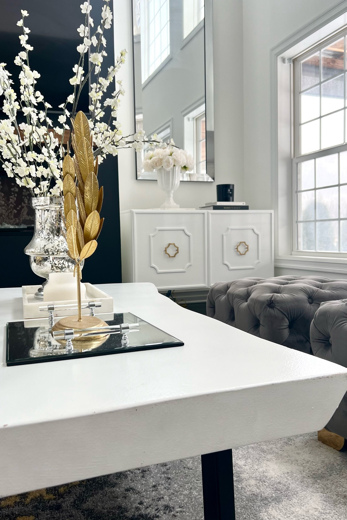 Family room
#family
#white
#gold
#neutral decor
#side table

#LTKstyletip #LTKU #LTKFestival