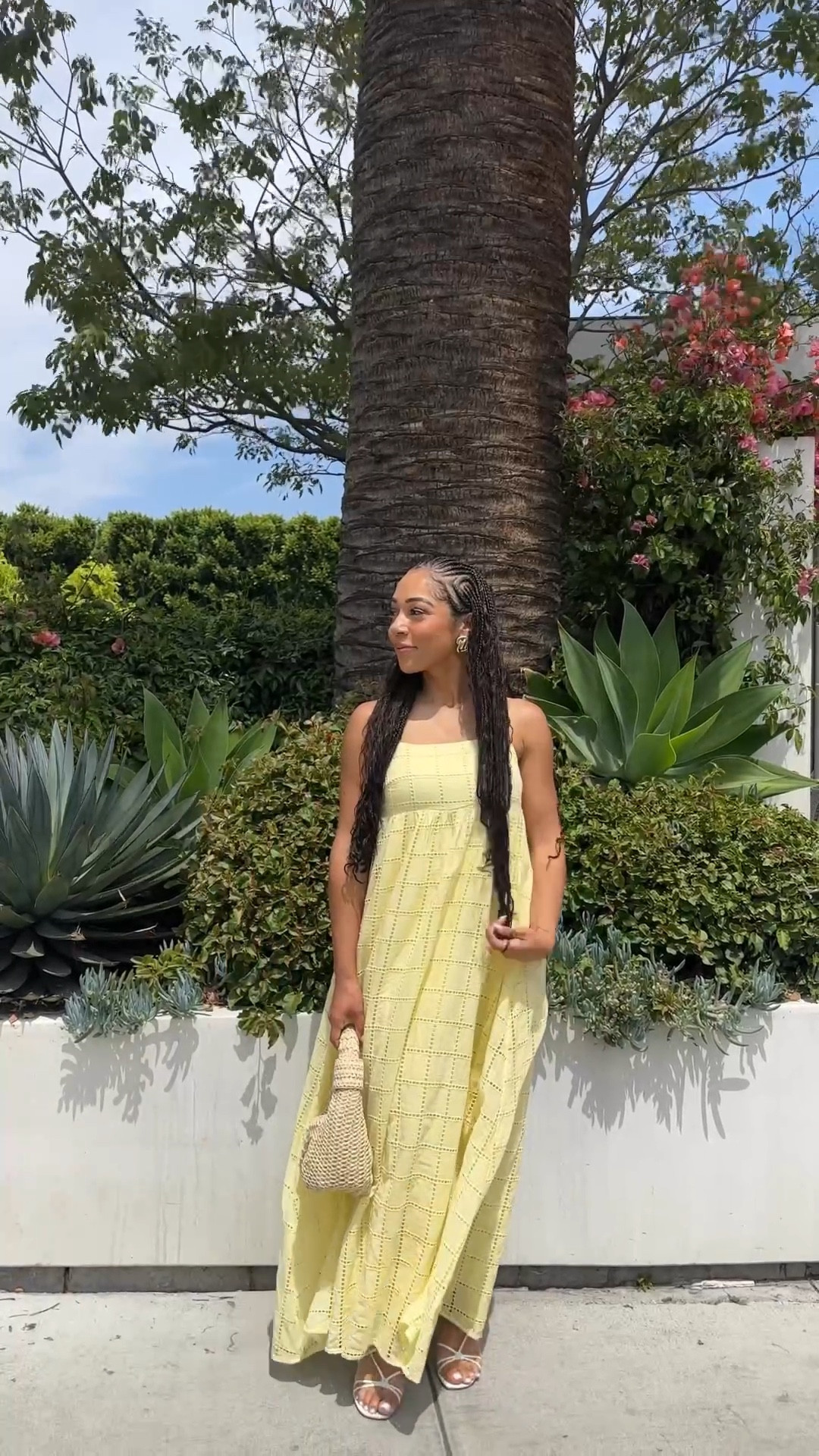 Memorial Day Weekend Outfits // Everything Linked 🫶🏽🫶🏽

First Look:
Zara Peplum Top (M)
Lee Jeans Bermuda Shorts (27) 
Steve Madden Mona Quilted (On Sale)

Second:
Petal & Pup Sun Dress
Nordstrom Rack Woven Purse
Celine Triomphe Sunnies

Third:
Anthropologie Floral Shift Dress (XS)
Zara Pink Heels (Old)

#LTKSummerEdit #LTKSaleAlert #LTKPetite