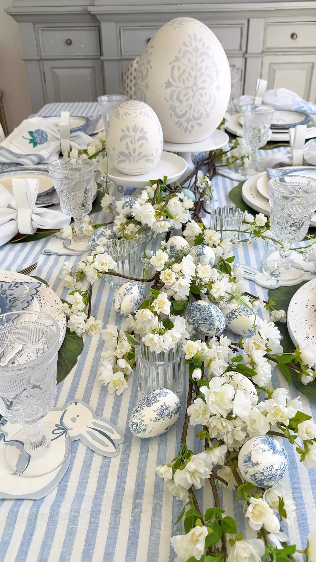 Easter Spring Tablescape 