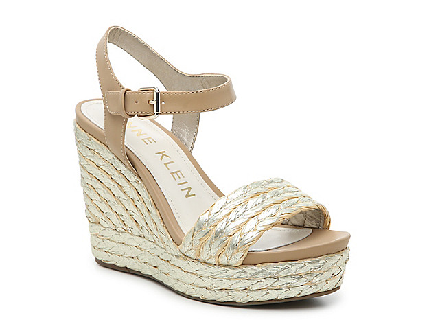 Anne Klein Lina Wedge Sandal - Women's - Gold Metallic Woven Straw | DSW