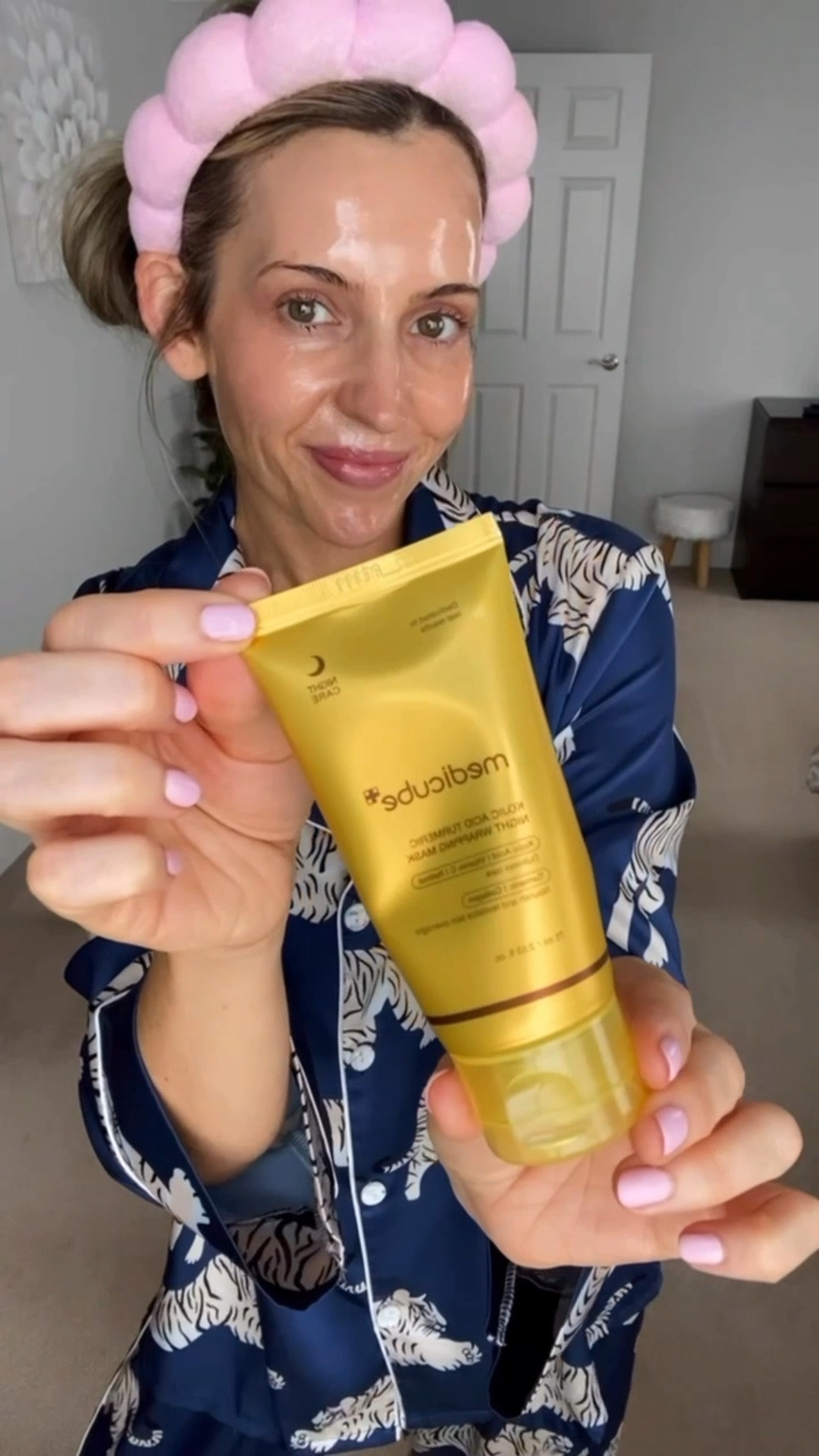 HUGE sale alert + use code MEDIGLOW10 

#LTKmorningroutine #LTKSaleAlert #LTKBeauty