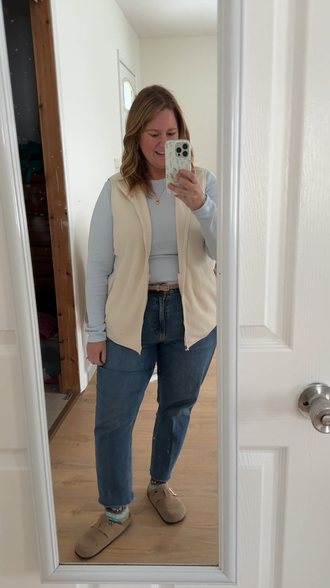 Wearing an XL in my fleece vest, a large in my ribbed long sleeve tee and a 33 short in my jeans 

#LTKPetite #LTKSeasonal #LTKMidsize