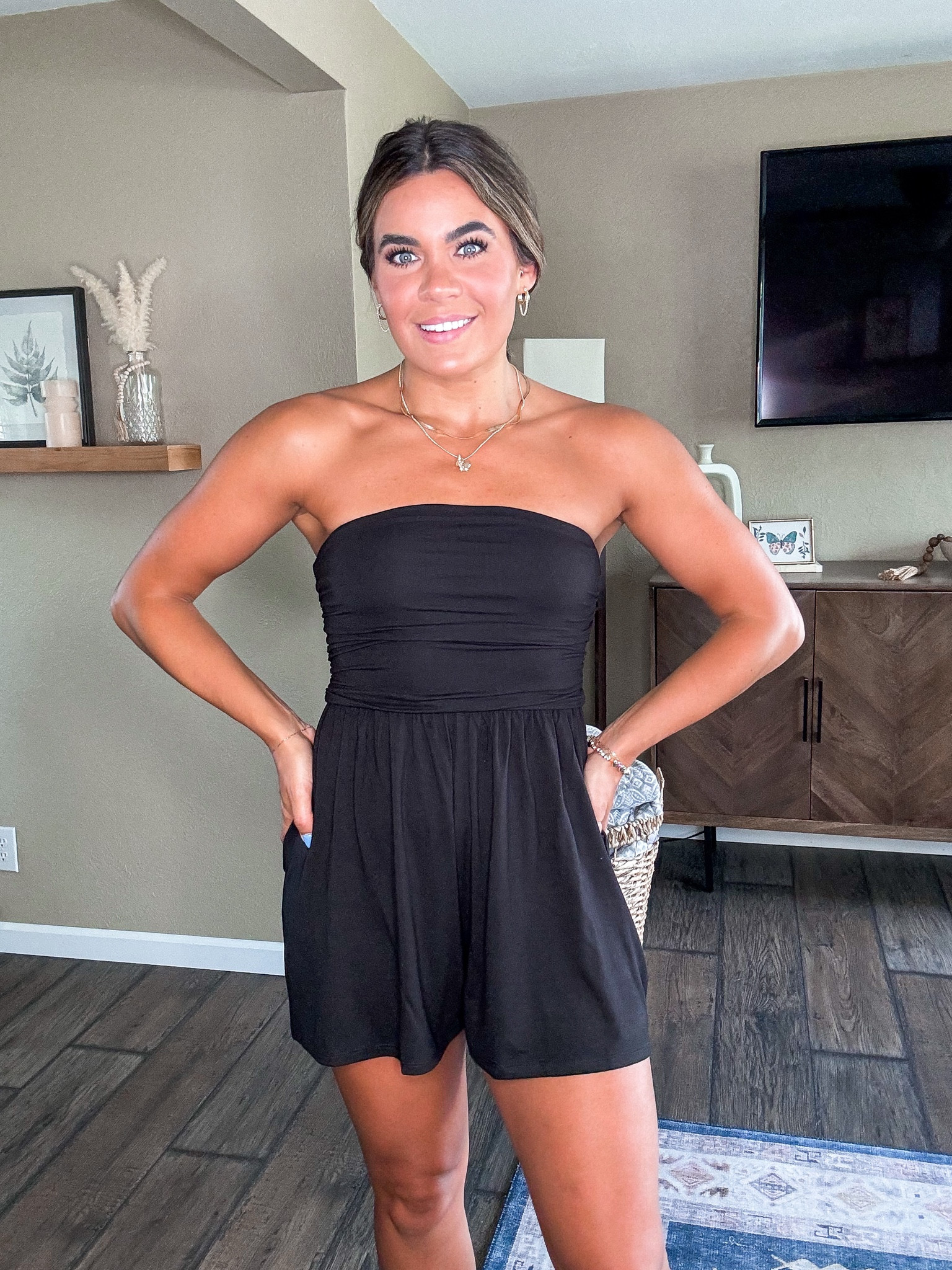 Tube top romper (small) 

#LTKStyleTip #LTKFindsUnder50 #LTKFindsUnder100