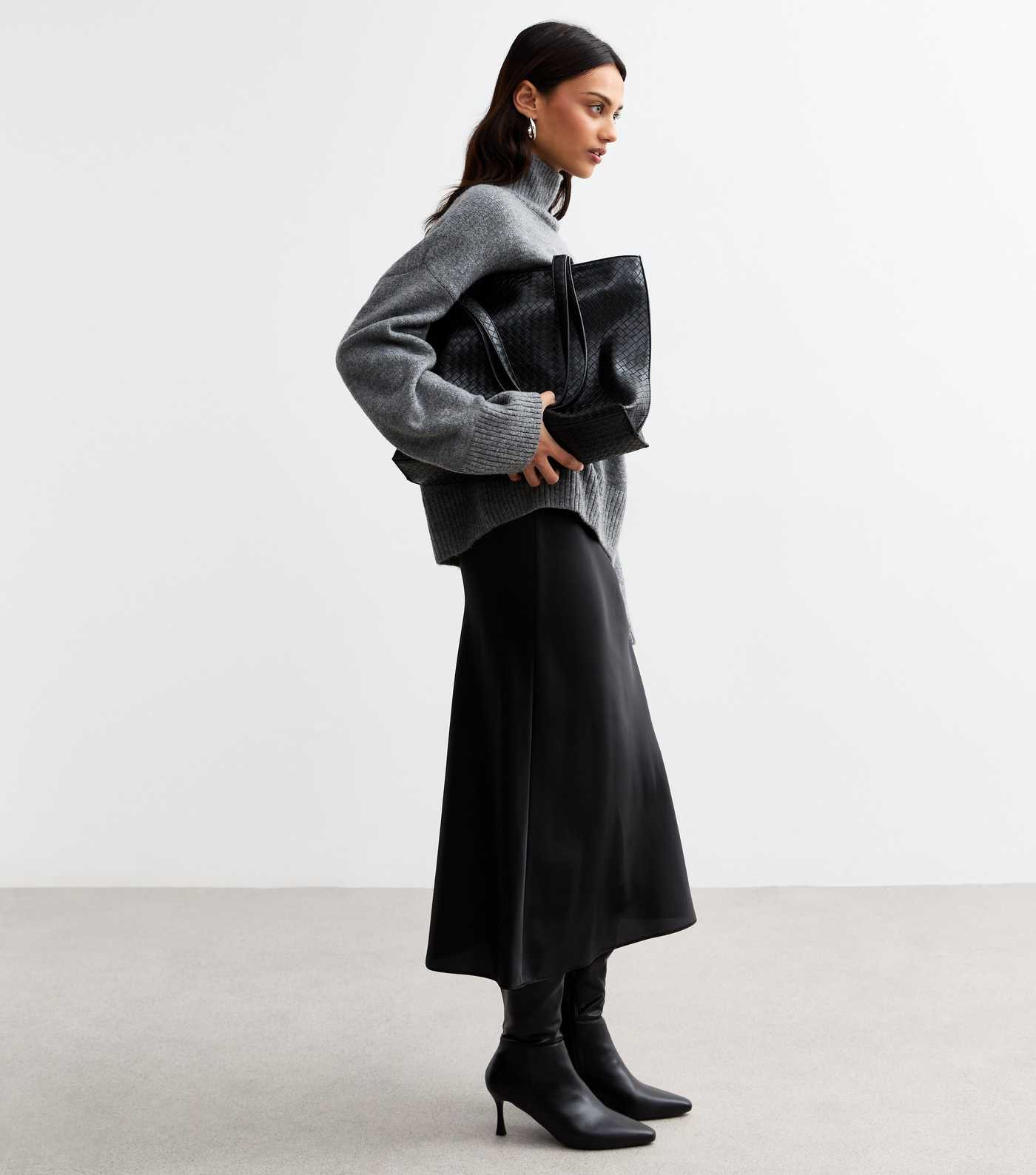 Black Satin Midi Skirt | New Look | New Look (UK)