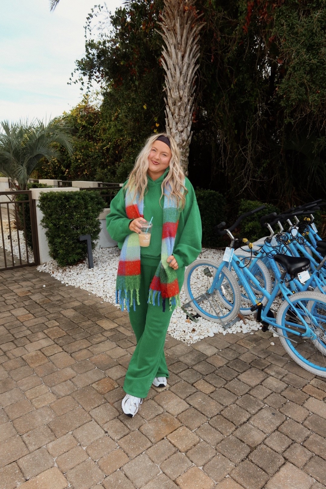 Xxl top
Xl long bottom

#LTKHoliday #LTKTall #LTKPlusSize