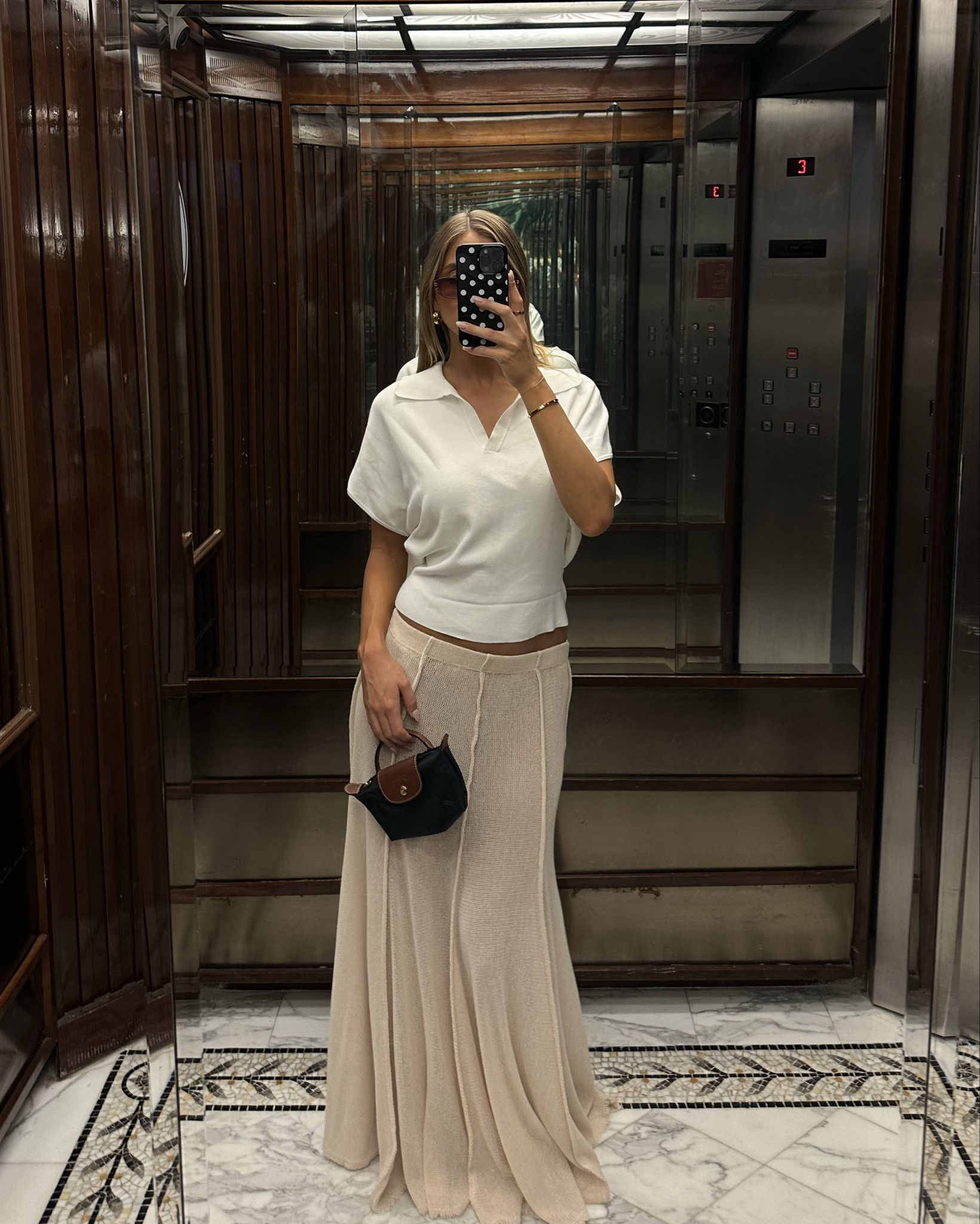 Thursday ootd (this skirt never fails me) 