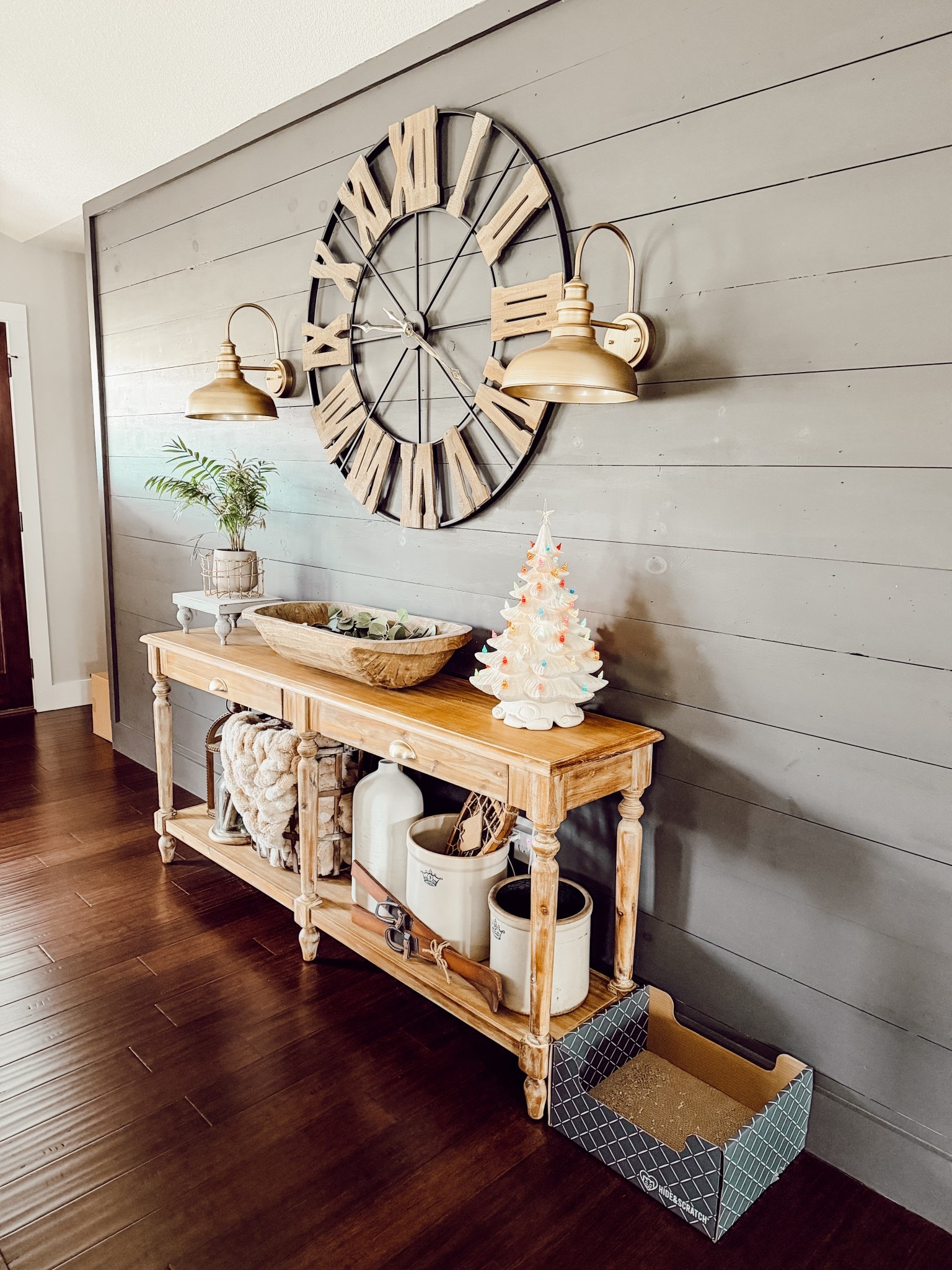 I decided to leave my vintage ceramic Christmas tree out just a little longer on my entryway table! I just couldn’t bear to part with it just yet! And my kitties just love their hide and scratch box next to the table. And I love it too because not only is it functional for them, but esthetically pleasing to me too! 😉😂

#LTKHome #LTKSeasonal