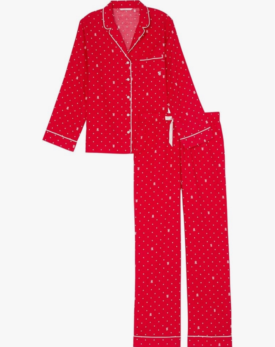 Super cute Xmas pjs for women ! I want these 😘😘

Women’s pajamas, Victoria’s Secret 

#LTKSaleAlert #LTKGiftGuide #LTKHoliday