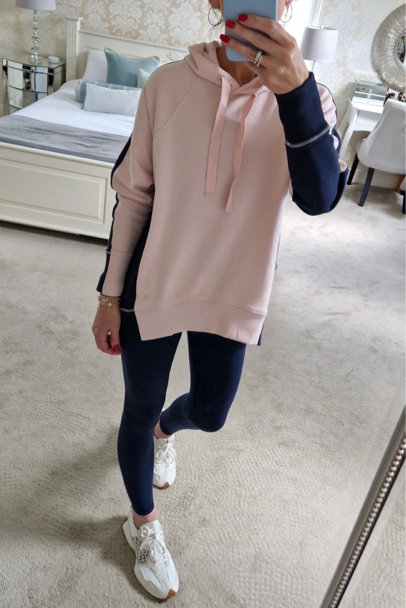 Sweaty Betty, Gym, Gym wear, Athleisure, longline hoody, Navy Gym leggings, Work out, Navy Sports Bra, New Balance Trainers

#LTKSeasonal #LTKstyletip #LTKeurope