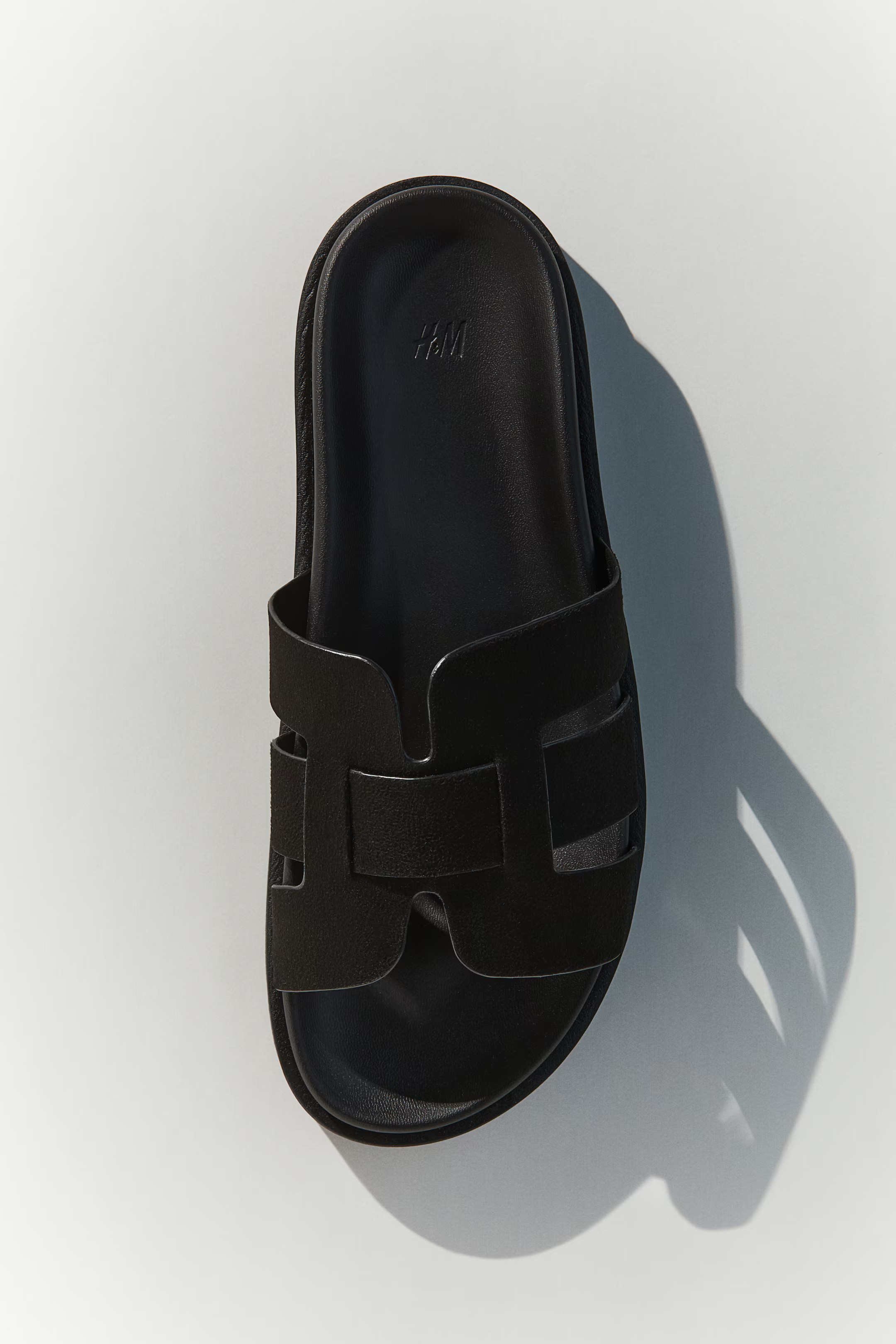 Black | H&M (US + CA)