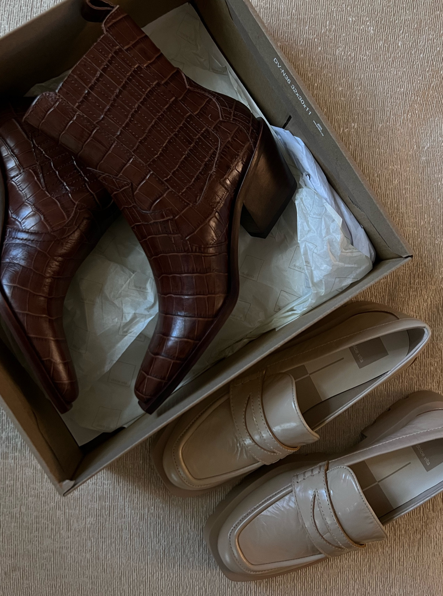 fall shoes 

#LTKGiftGuide #LTKHoliday #LTKSeasonal