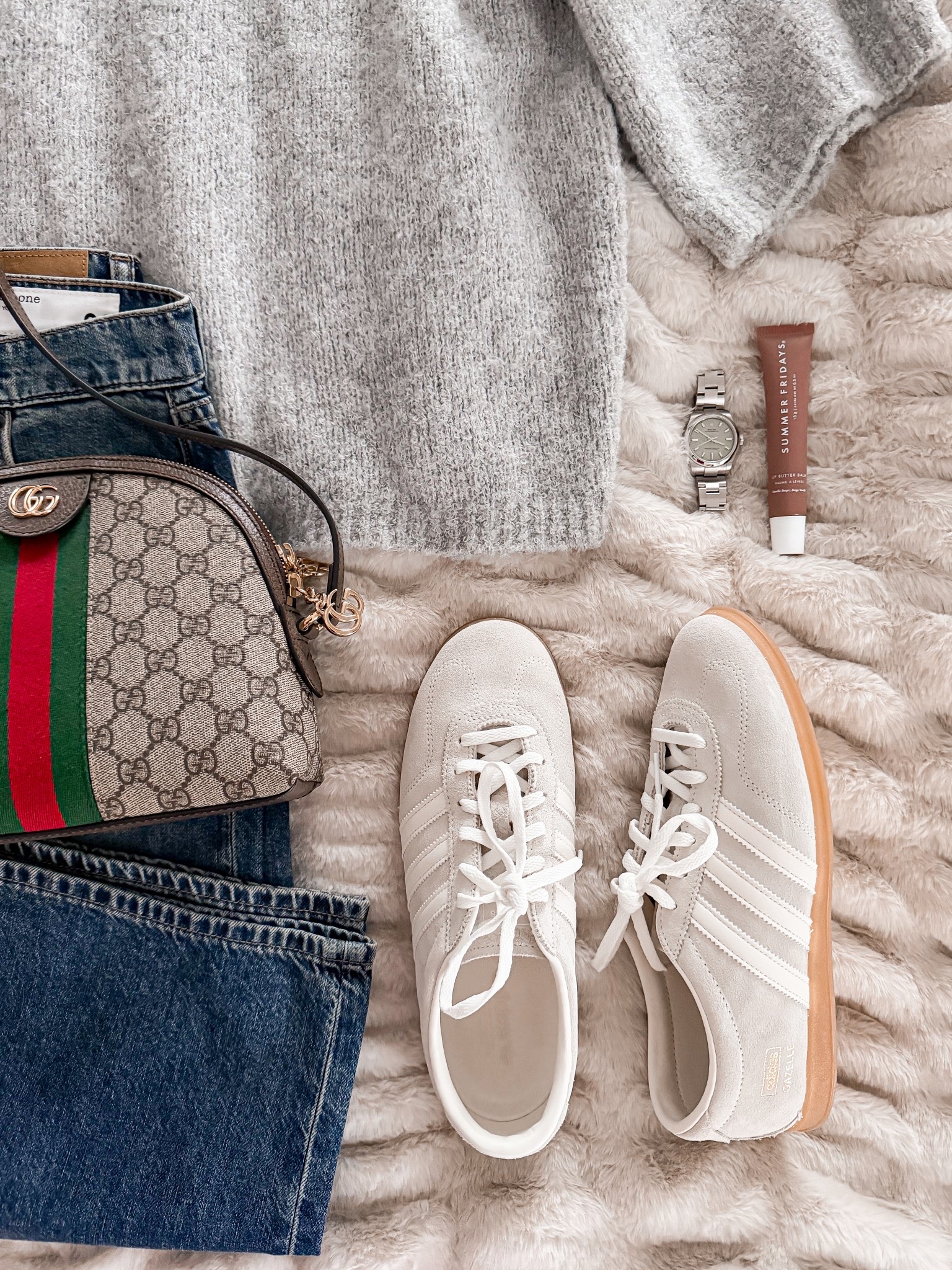 New “IT” sneakers for spring! So chic and easy to wear! 🔗⬇️ half size down 

#LTKSeasonal #LTKOver40 #LTKmomlife