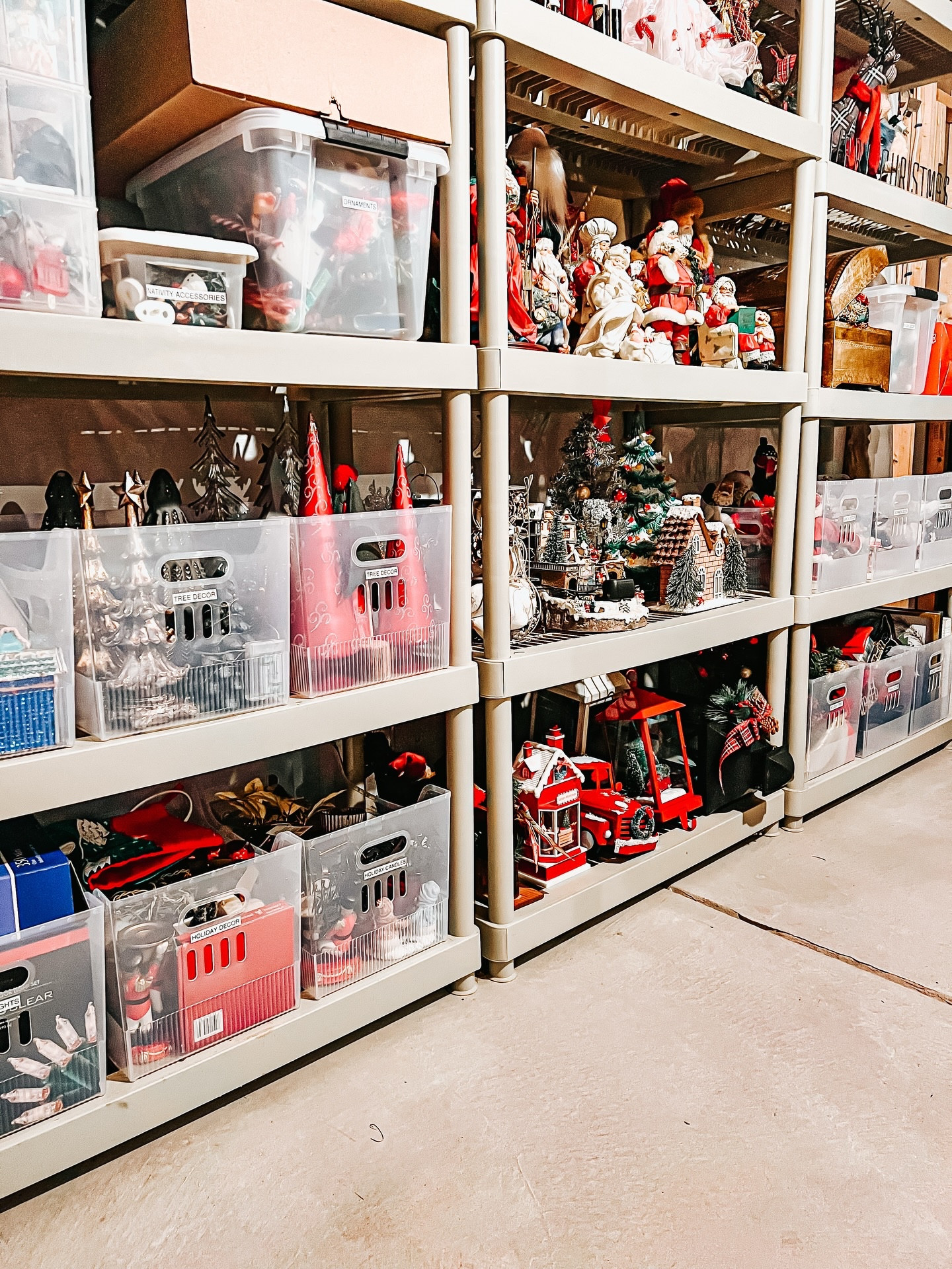 Is your holiday decor organized? Pulling out decor from one season to the next shouldn’t feel like a chore, but an exciting time to transition into the next season. I

f you’re feeling like it’s more of a hassle than a fun task, let us help you declutter your decor and get it organized so decorating feels fun again 🎁

#organizedbyjm #organizing #storage #homeorganization #organizingtips #thecontainerstoreambassador

#LTKHome