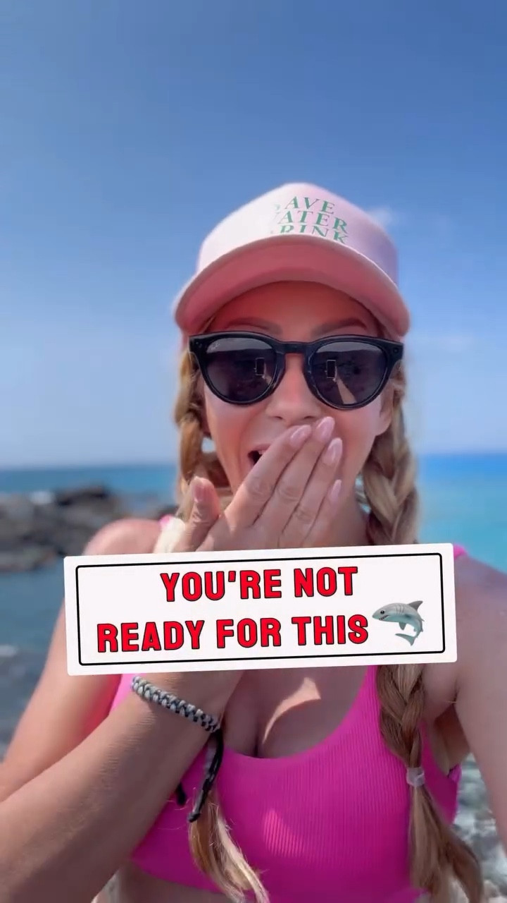 Ray-Ban Meta (GEN 1) is now $239 for the Black Friday/Cyber Monday deal — available 11/21–12/1. 🎁 

These Ray-Ban Meta glasses captured my wildest moments this year… including a shark feeding frenzy I did not see coming.🦈🤯

From turning live AI into my tour guide across cities…
 to decoding every football question I threw at them…
 to saving the moment I dropped my son off at college—
 these glasses held onto the memories that mattered most.
Would you be more excited to give Ray-Ban Meta glasses… or receive them? 👀

Terms apply: https://www.meta.com/legal/promotional-terms/

#RayBanMeta #raybanmeta #RayBanMetaPartner #RayBan #AIGlasses #SmartGlasses #sunglasses #eyewear #BlackFriday #BlackFridayDeals #CyberMonday #Sale #TechSale

#LTKCyberWeek #LTKHoliday #LTKGiftGuide