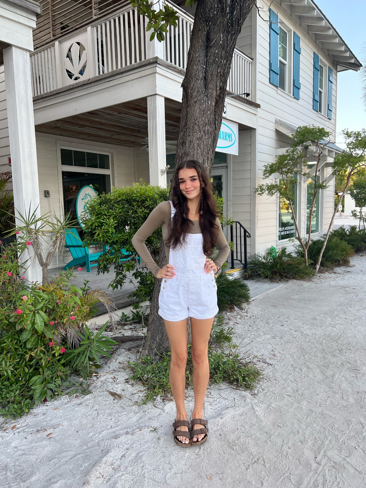 The cutest overalls for summer! 🌴💗

#LTKFind #LTKfit #LTKunder100