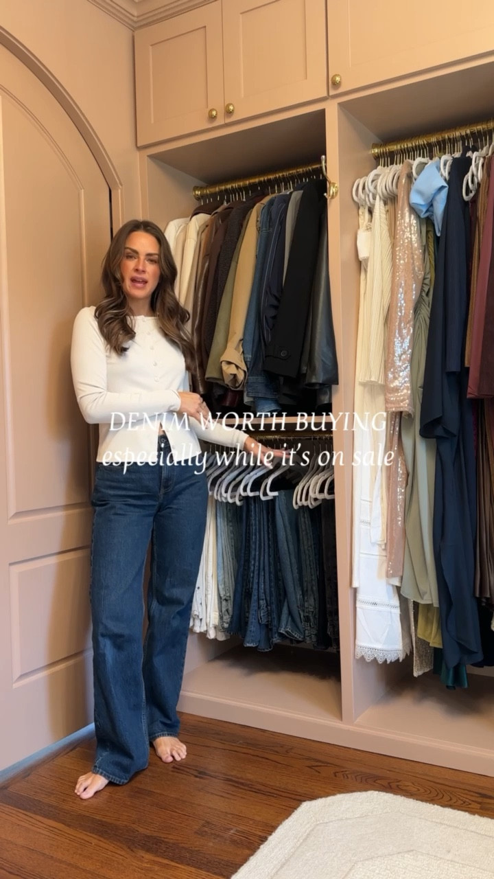 LAST DAY AF DENIM SALE ✨ stack code: DENIMAF (sizing below)
1. High rise 90s relaxed 25R
2. High rise boot cut 25R *also shown in white*
3. The slouchy jean mid rise 25R
4. The 90s straight mid rise 26R (currently need a 25, had from PP)
5. Ultra loose low rise 26R (currently need a 25, had from early pregnancy) 
6. The loose high rise 26R (currently need a 25, had from PP) 

#LTKSaleAlert #LTKootd