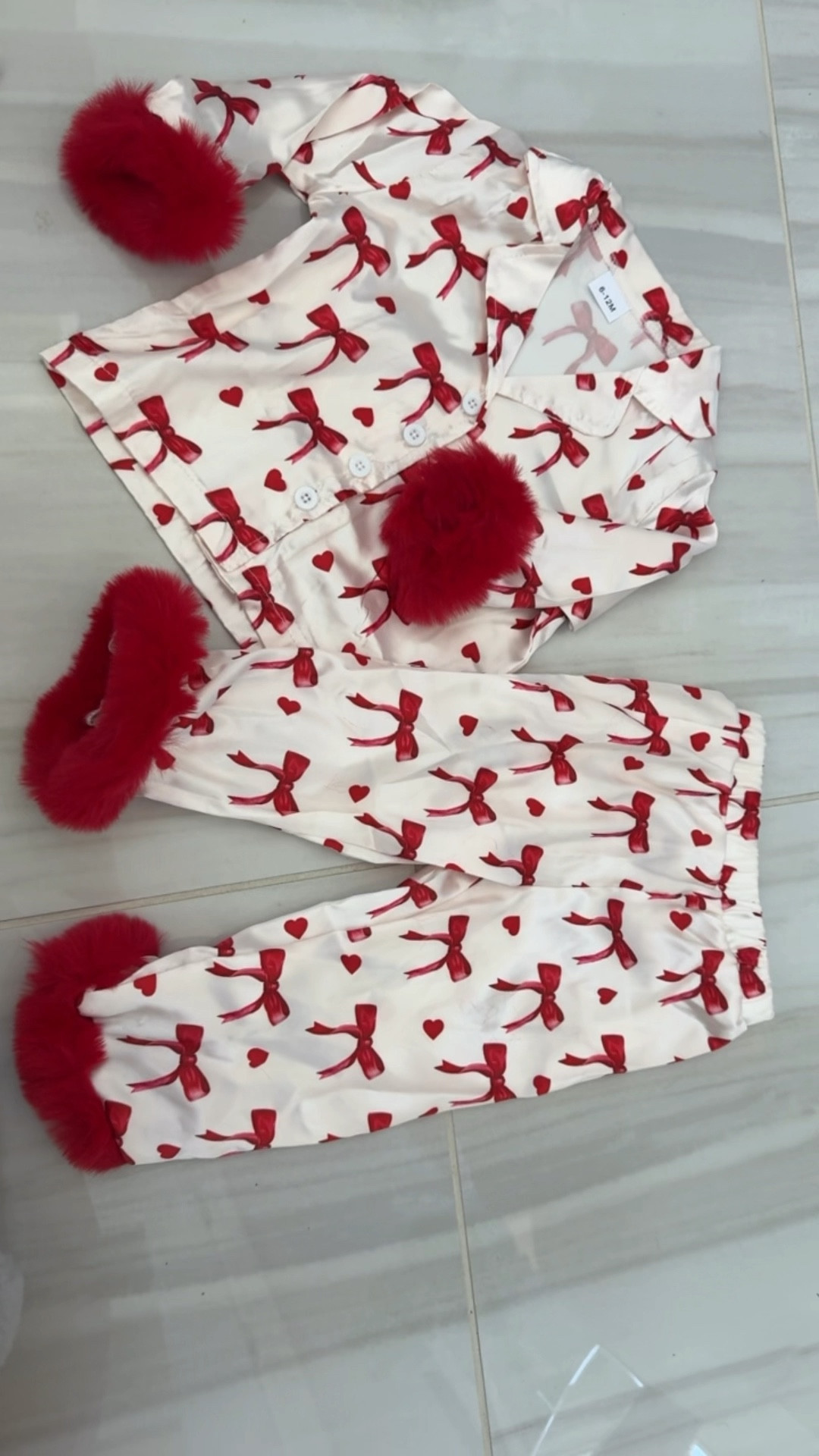 Amazon find! Baby Christmas pajamas! She’s in 6-9 months & I purchased the 6-12months 

#LTKKids #LTKBaby #LTKHoliday