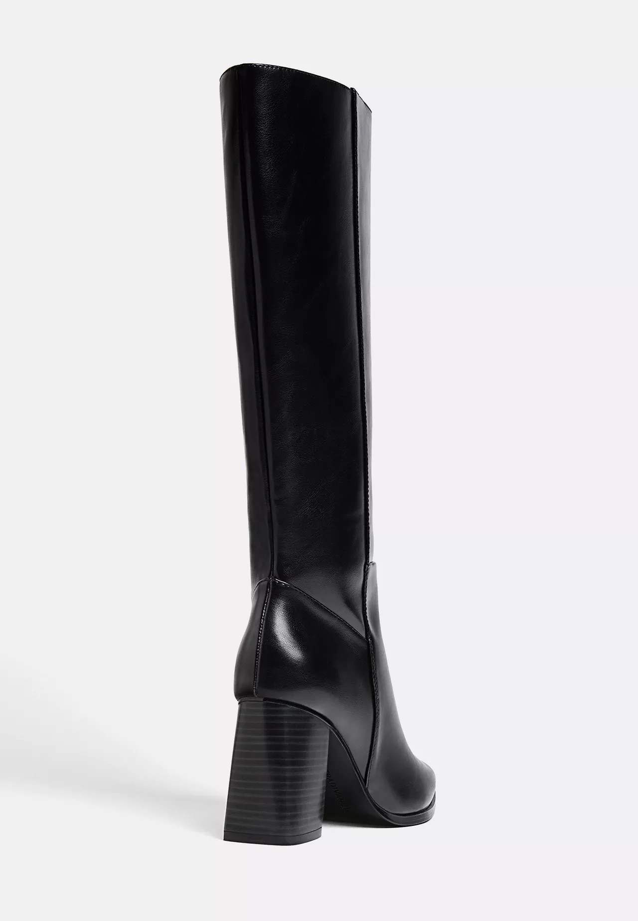 Overknee-Stiefel mit Absatz | Stradivarius DE