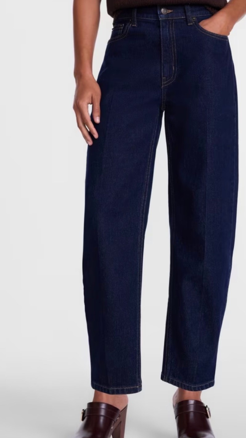 Love these jeans- they run true to size!