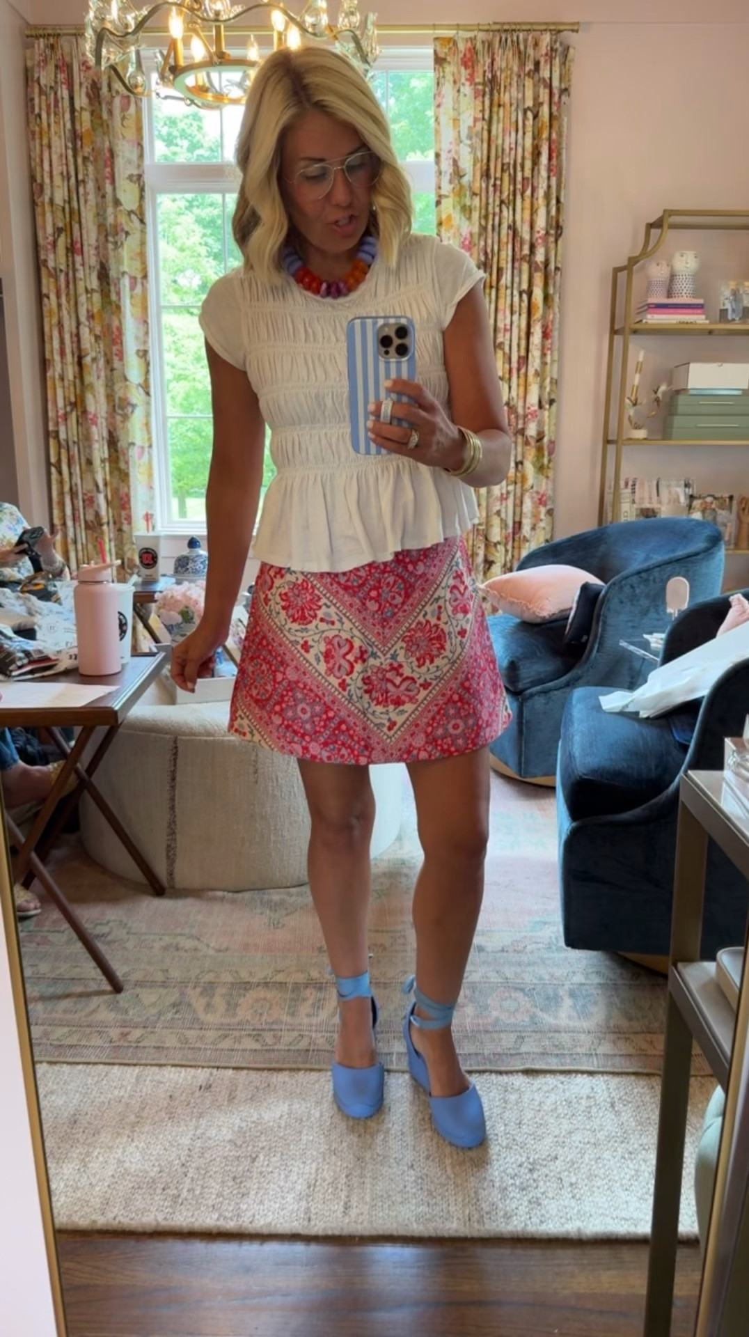 Skirts on sale and I literally am obsessed with the print…  aren’t you?

I’m in size small skirt, xs shirt, 8 shoes 



#LTKootd #LTKdayinmylife #LTKSaleAlert