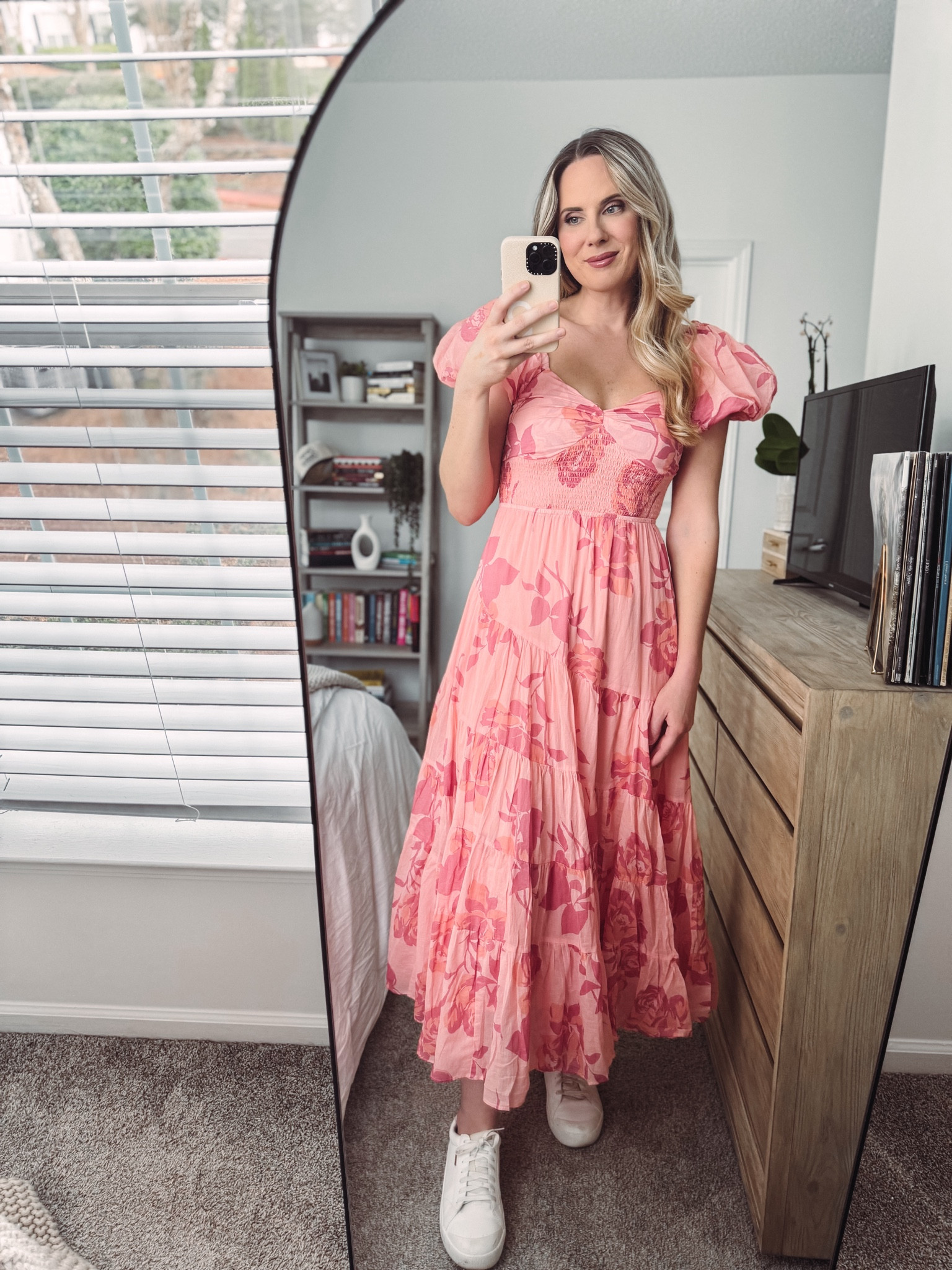 Looking for that last minute Easter fit?! Well I’m here to help! I ordered this dress and it delivered within just days. It comes in multiple colors too.💗 Not a dress kind of gal? Well I’ve linked some other cute options for ya! Let’s get you ready for Spring!🌸🐰

Wearing size S