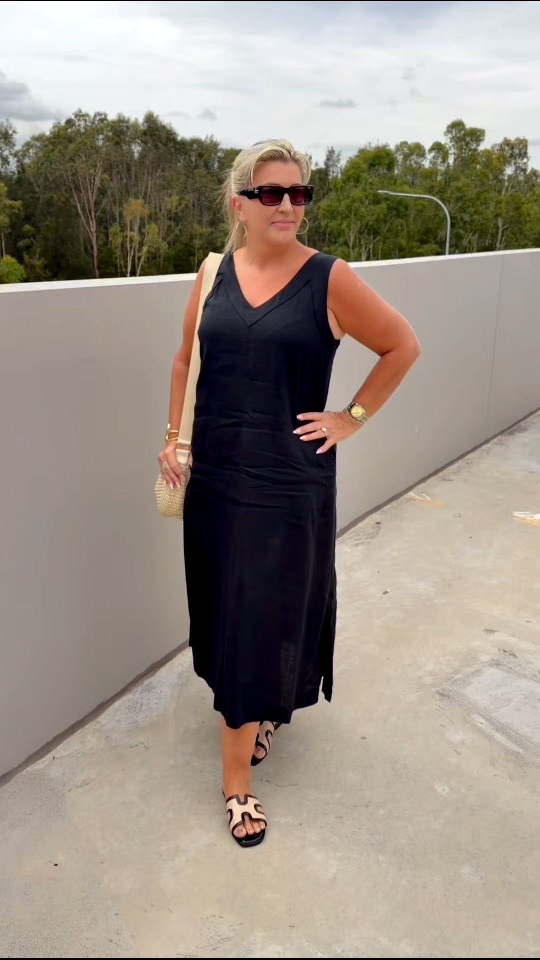 LINEN V NECK COLUMN SLEEVELESS MAXI DRESS  
• I’m normally a size 16–18 in dresses and I’m wearing the 16 — it fits beautifully  
• 100% linen  
• Not lined, so it’s cool and breathable  
• Easy-care — no ironing needed  
• Thick straps for easy bra wear  
• Flattering on all body shapes  
• Falls straight over the tummy for a chic, effortless look  
• Side splits for movement  
• Also available in other colours and patterns  

My measurements
Bust = 106 cm (16D)
Underbust = 92 cm
Waist = 101 cm
Upper thighs = 72 cm
Hips = 121 cm
Height = 169 cm / 5′ 6″




Non-Sponsored – Not a paid post. If you shop via my links, I may earn a small retailer-paid commission that helps fund future try-ons.
